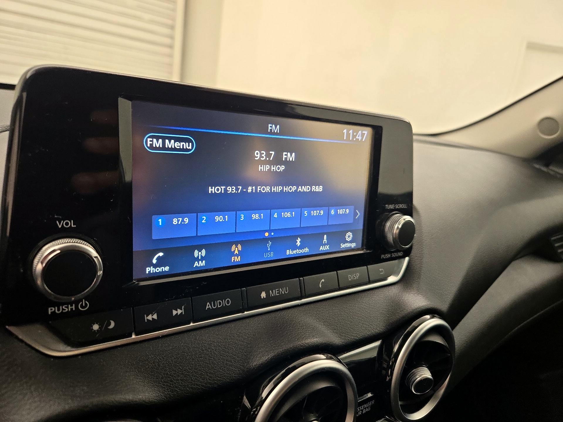 Thumbnail: 2021 Nissan Sentra - 15