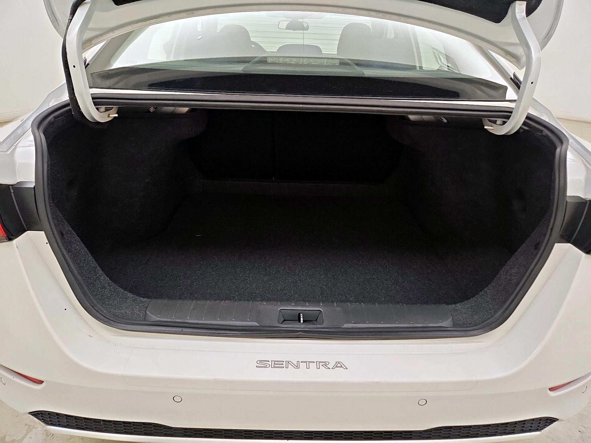 Thumbnail: 2021 Nissan Sentra - 20