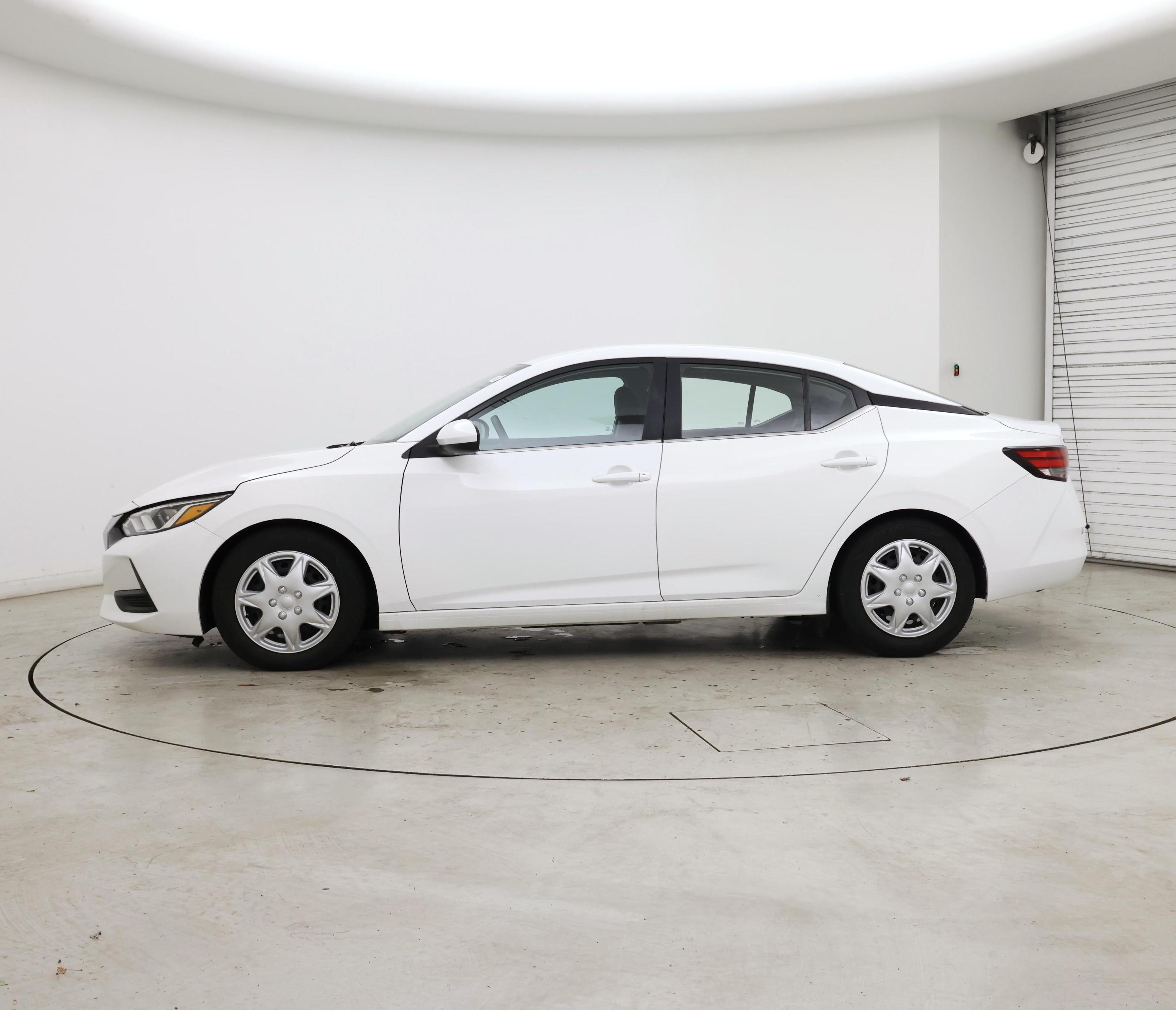 Thumbnail: 2021 Nissan Sentra - 3