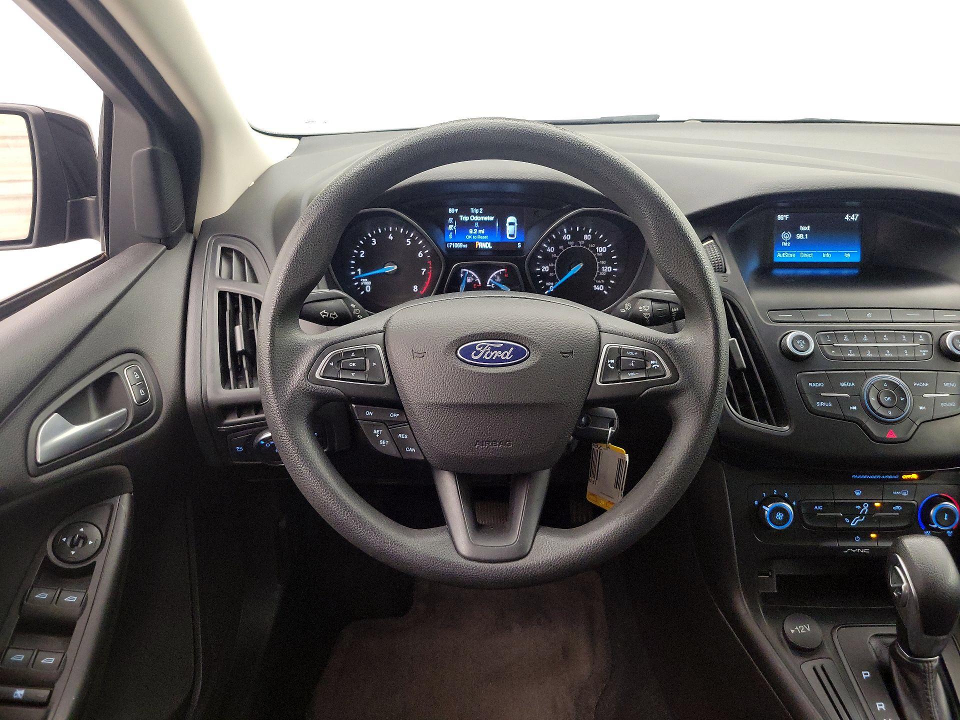 Thumbnail: 2018 Ford Focus - 10