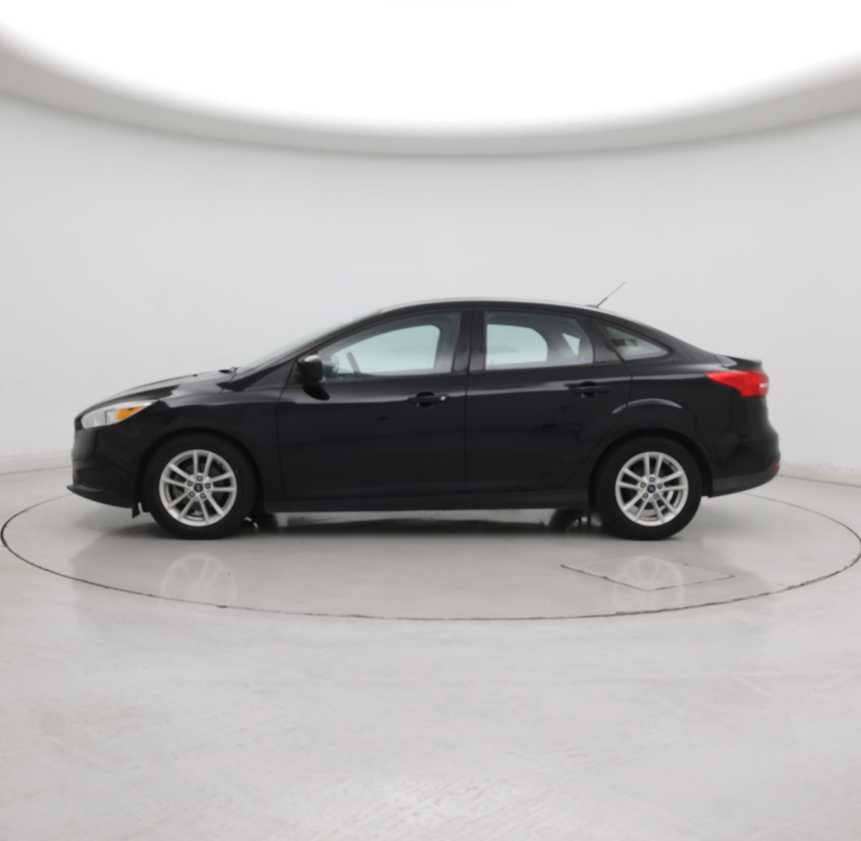 Thumbnail: 2018 Ford Focus - 3