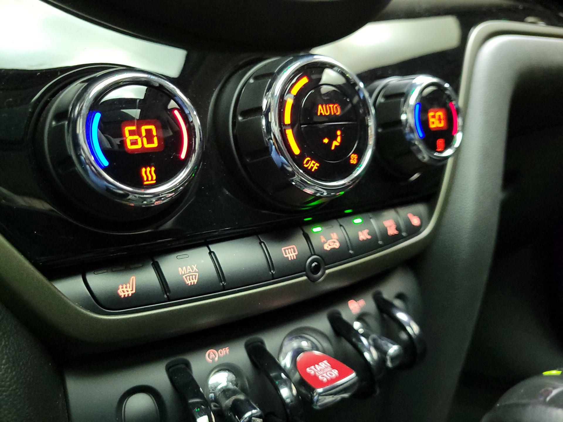Thumbnail: 2019 MINI Cooper Countryman - 16