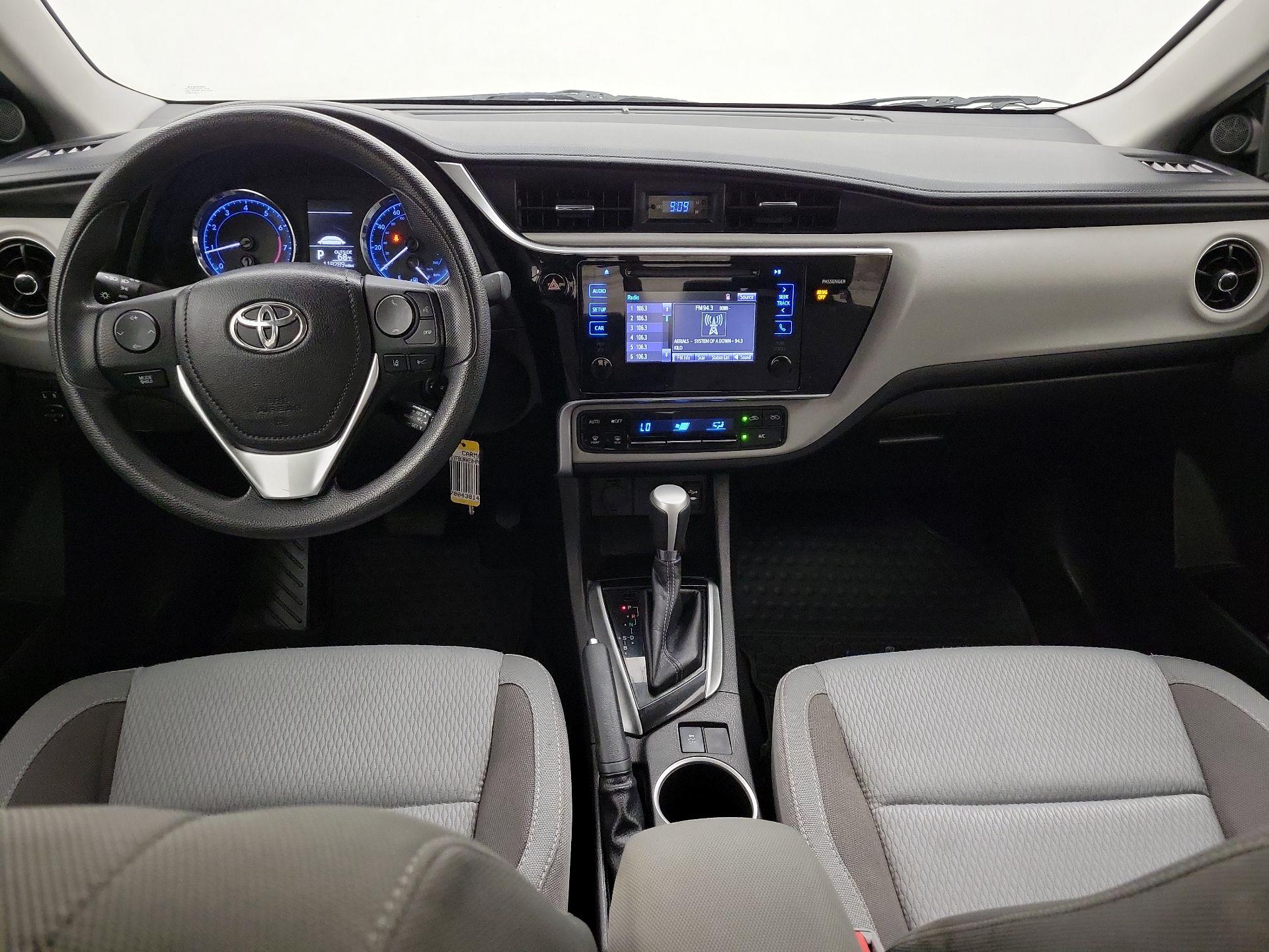 Thumbnail: 2017 Toyota Corolla - 9