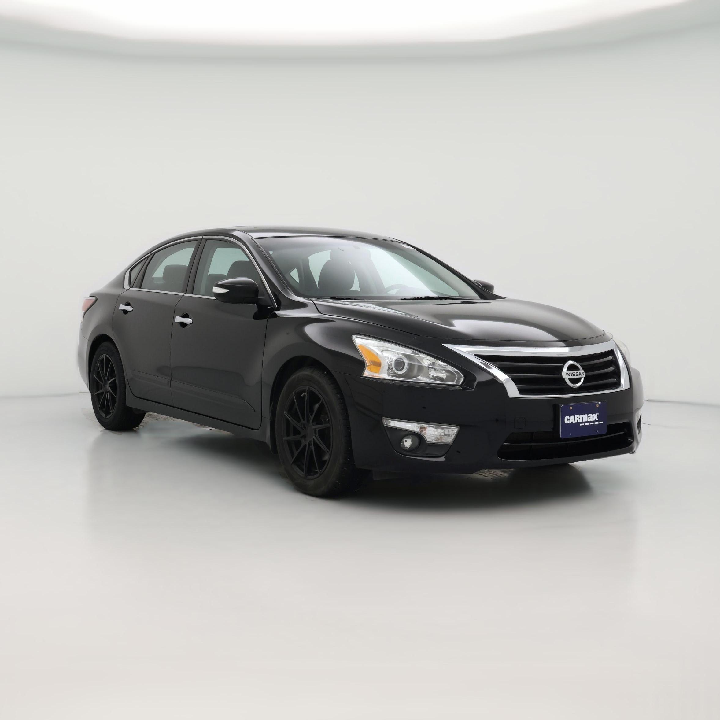 Thumbnail: 2015 Nissan Altima - 1