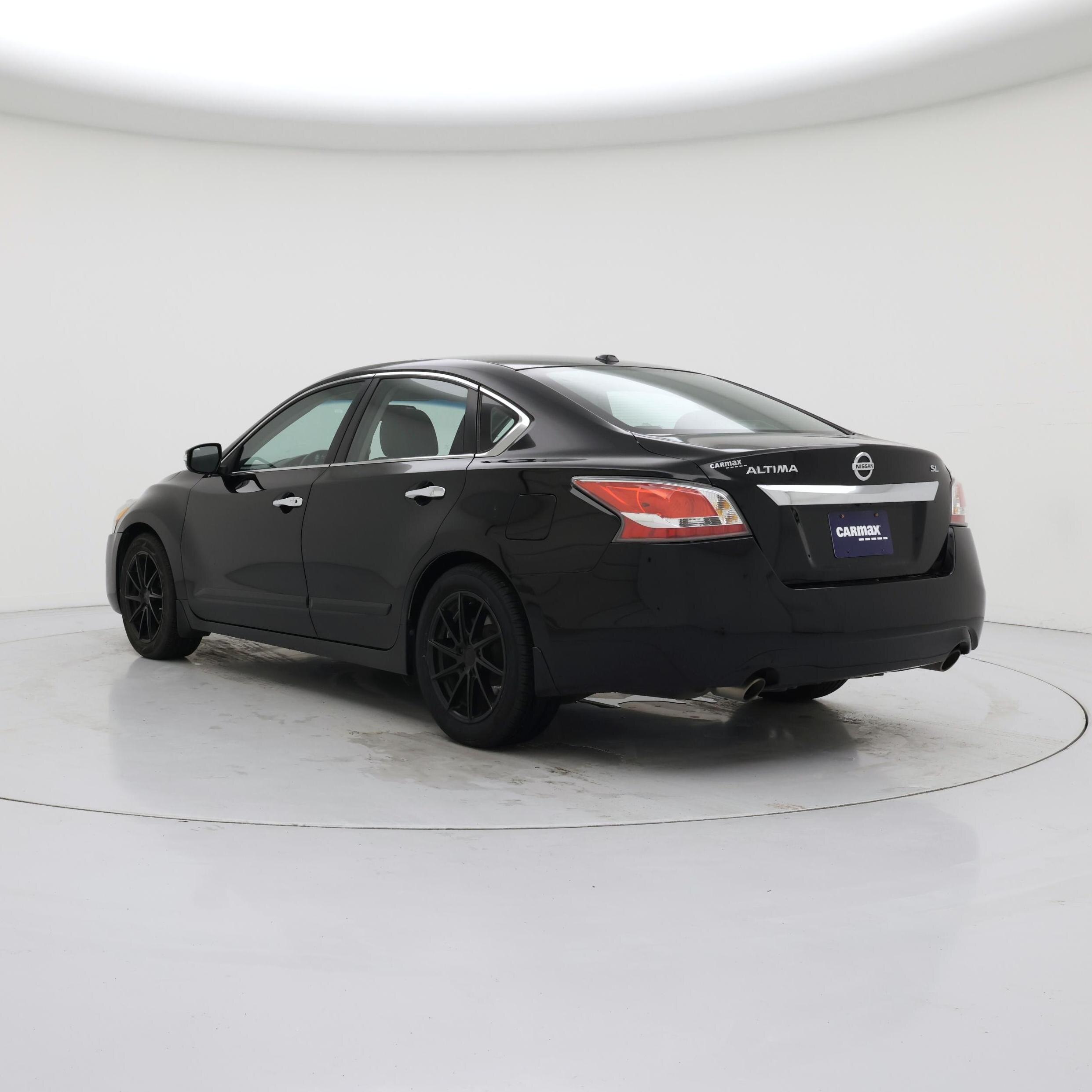 Thumbnail: 2015 Nissan Altima - 2