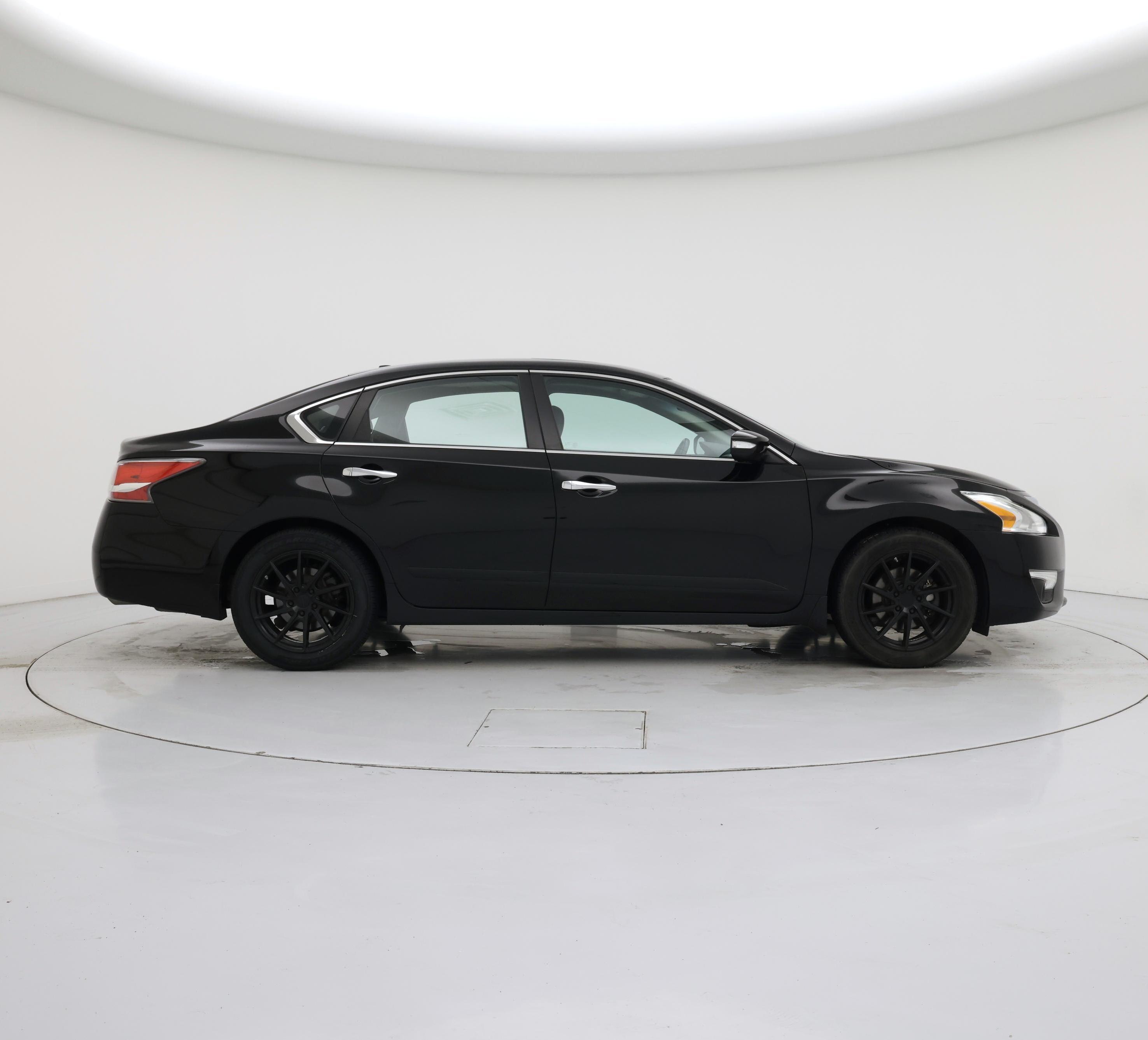 Thumbnail: 2015 Nissan Altima - 7