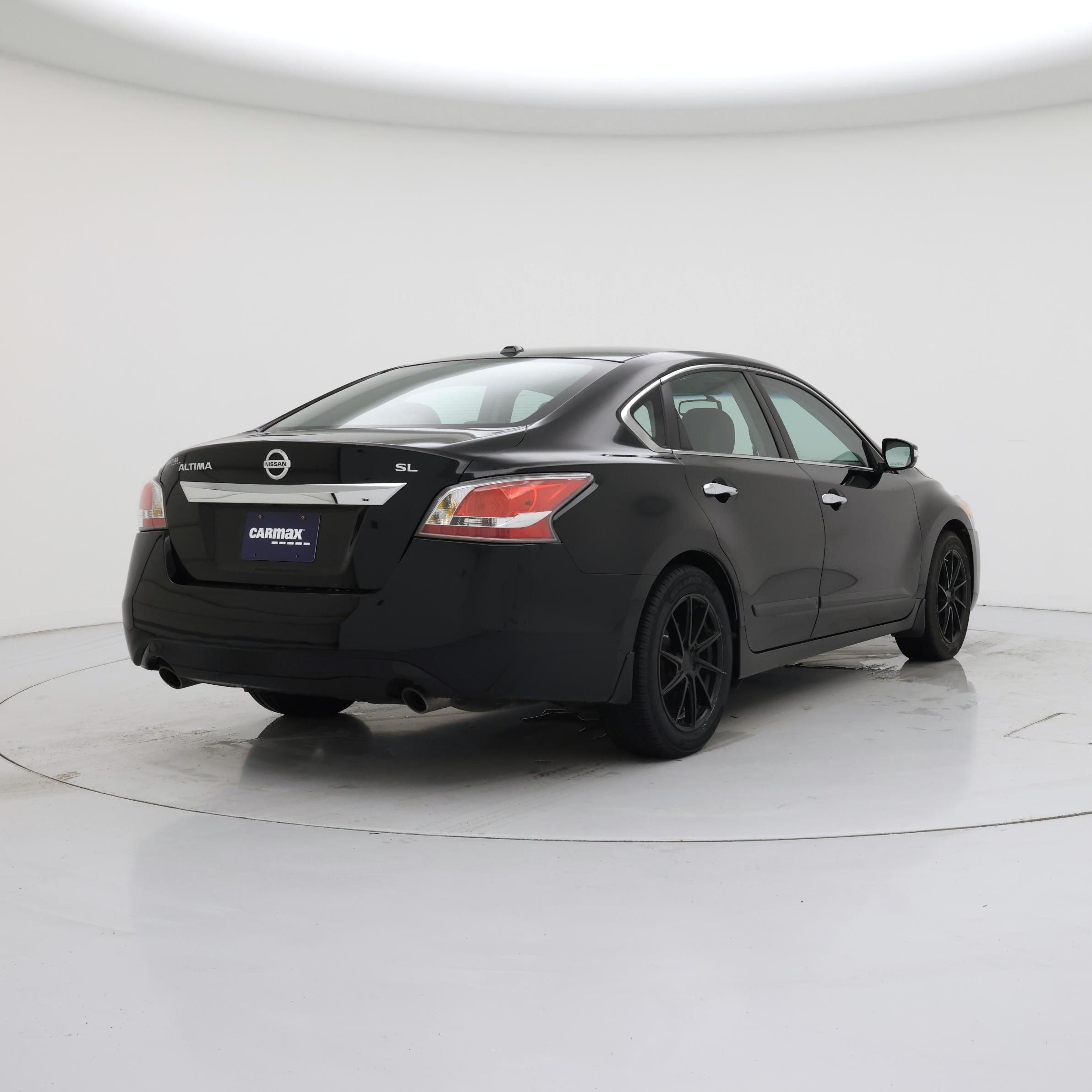 Thumbnail: 2015 Nissan Altima - 8