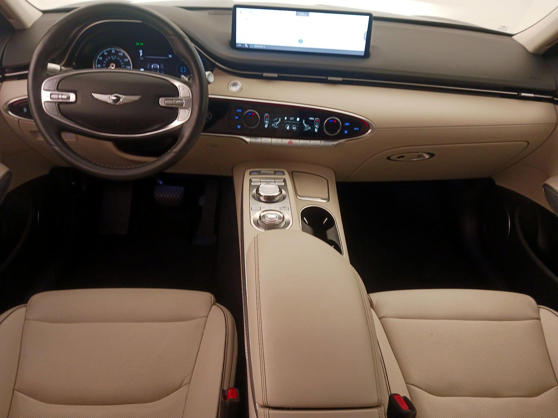 Thumbnail: 2025 Genesis GV70 - 9