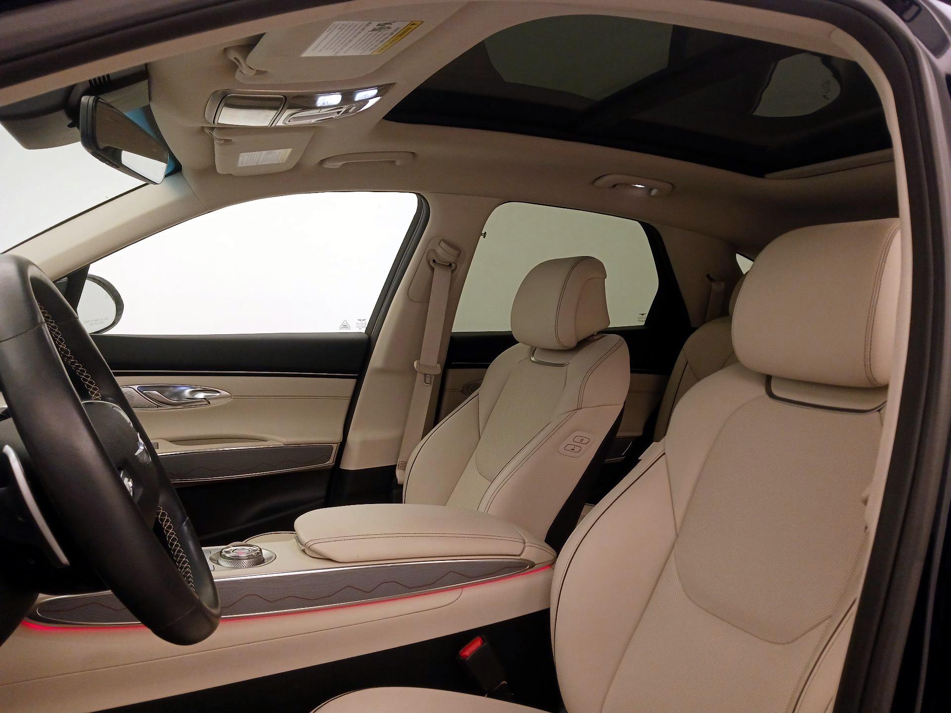 Thumbnail: 2025 Genesis GV70 - 20