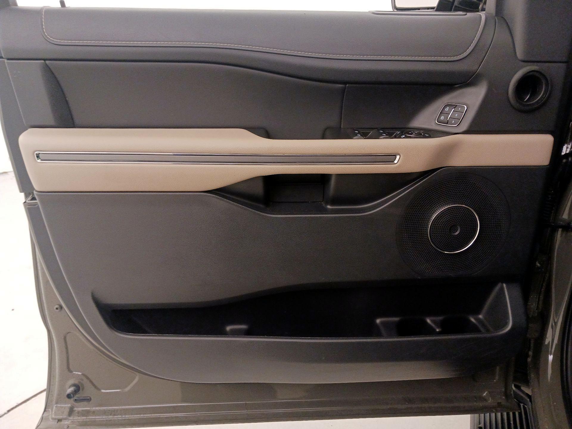 Thumbnail: 2024 Ford Expedition - 12