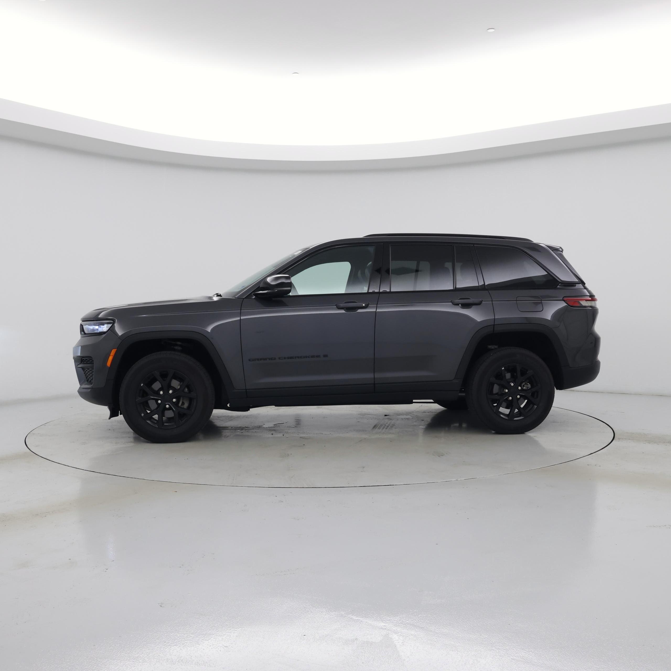 Thumbnail: 2025 Jeep Grand Cherokee - 3