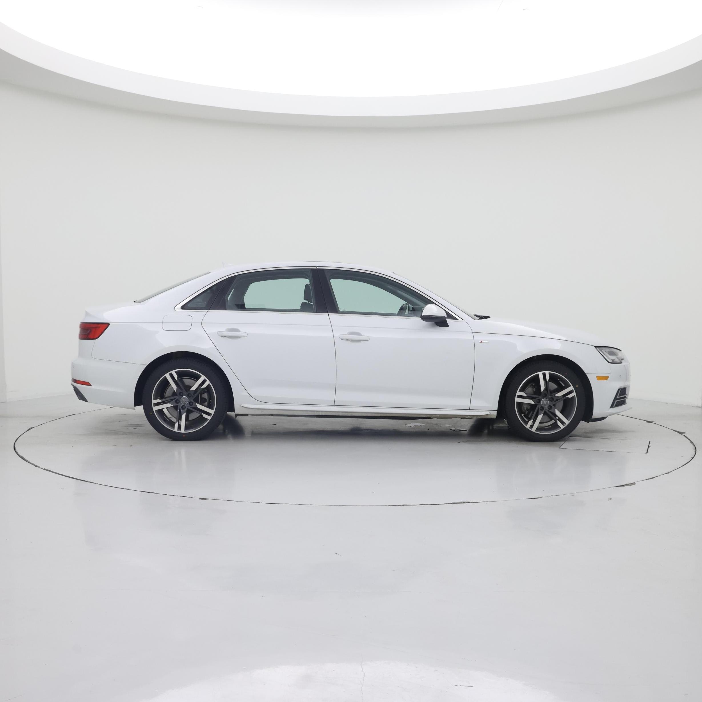 Thumbnail: 2017 Audi A4 - 7