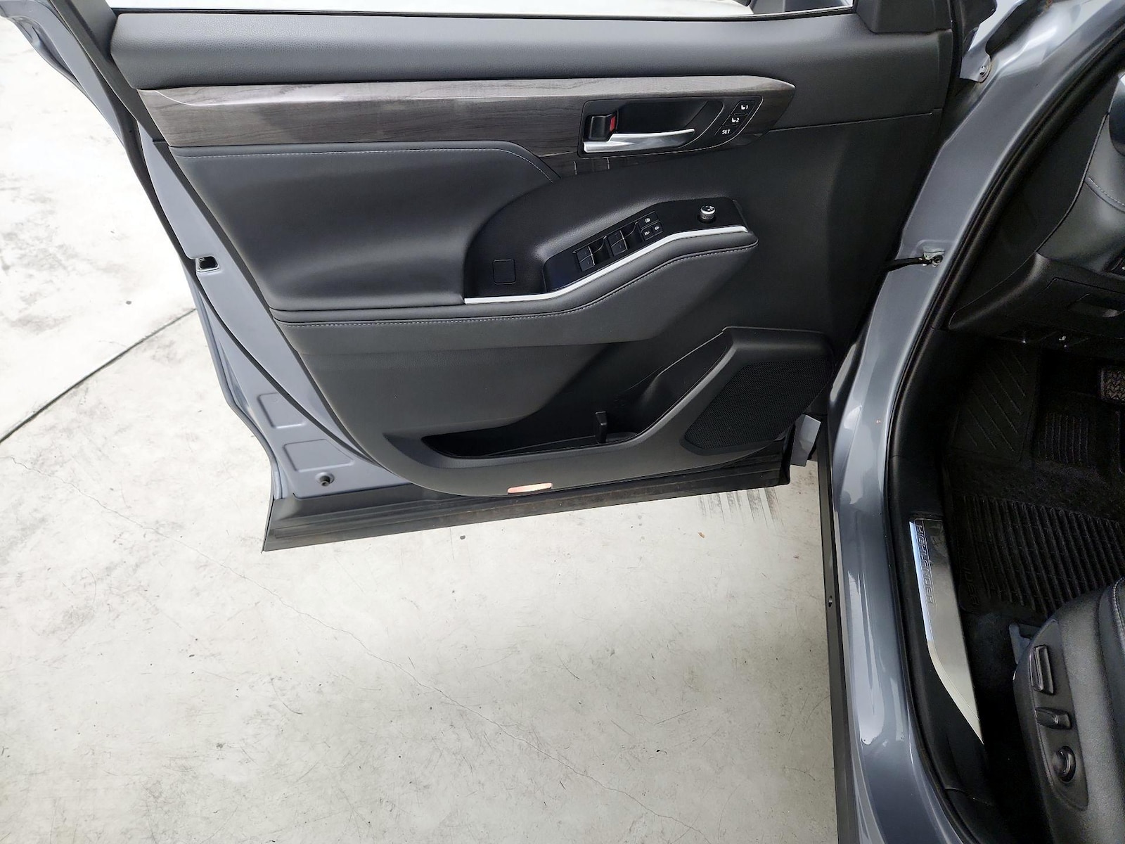 2022 Toyota Highlander Platinum - Photo 13