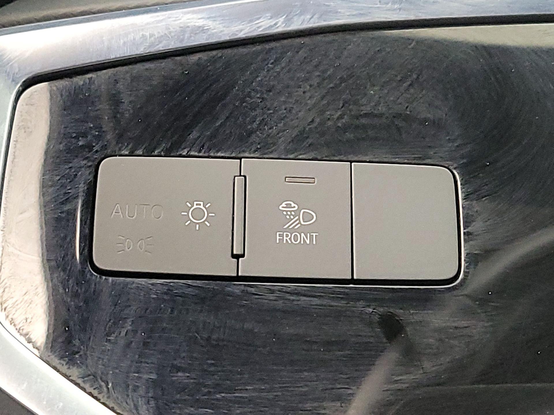 Thumbnail: 2022 Audi Q3 - 13
