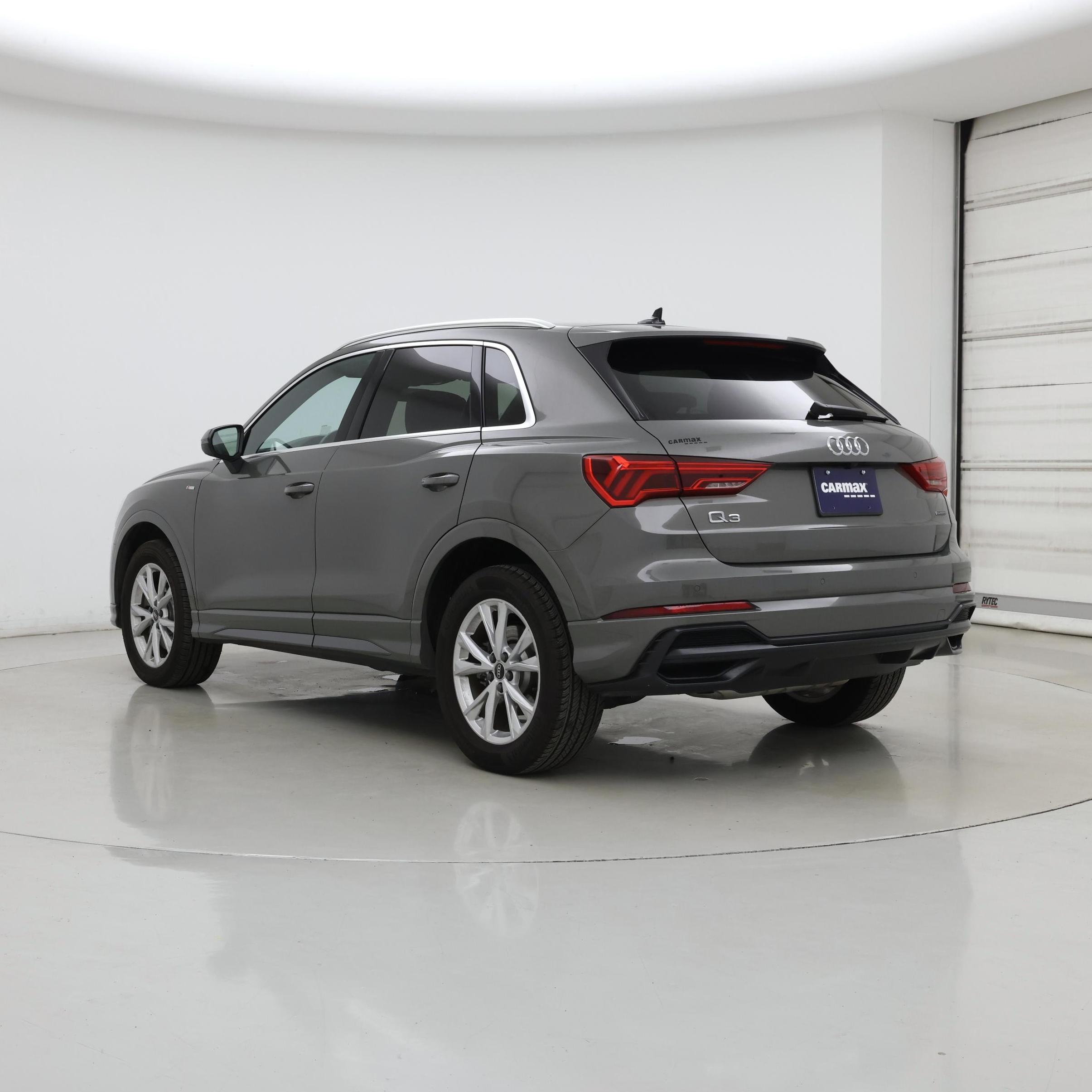 Thumbnail: 2022 Audi Q3 - 2