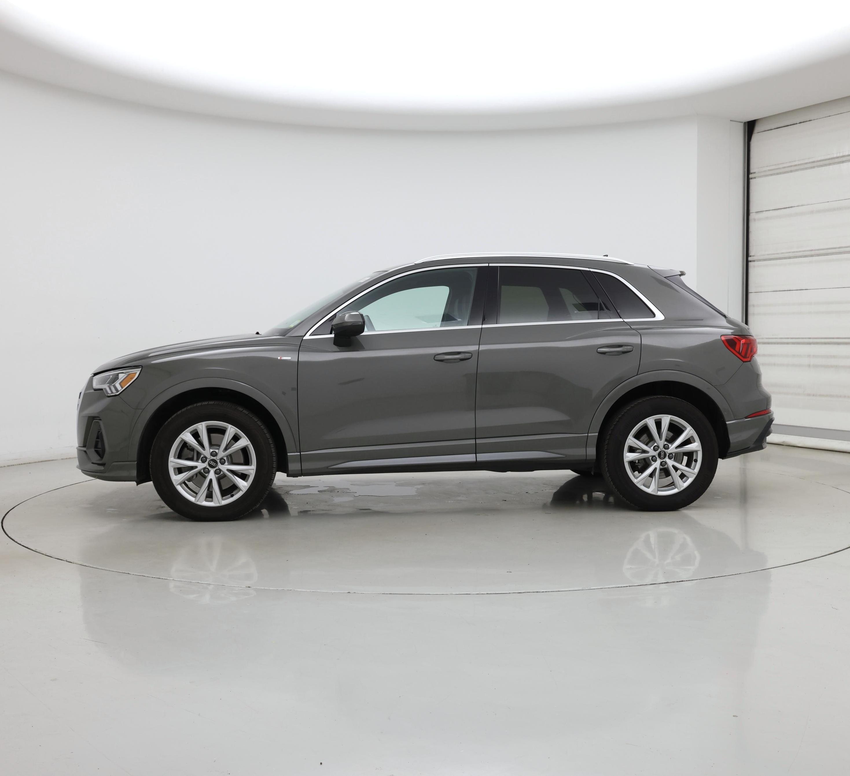 Thumbnail: 2022 Audi Q3 - 3