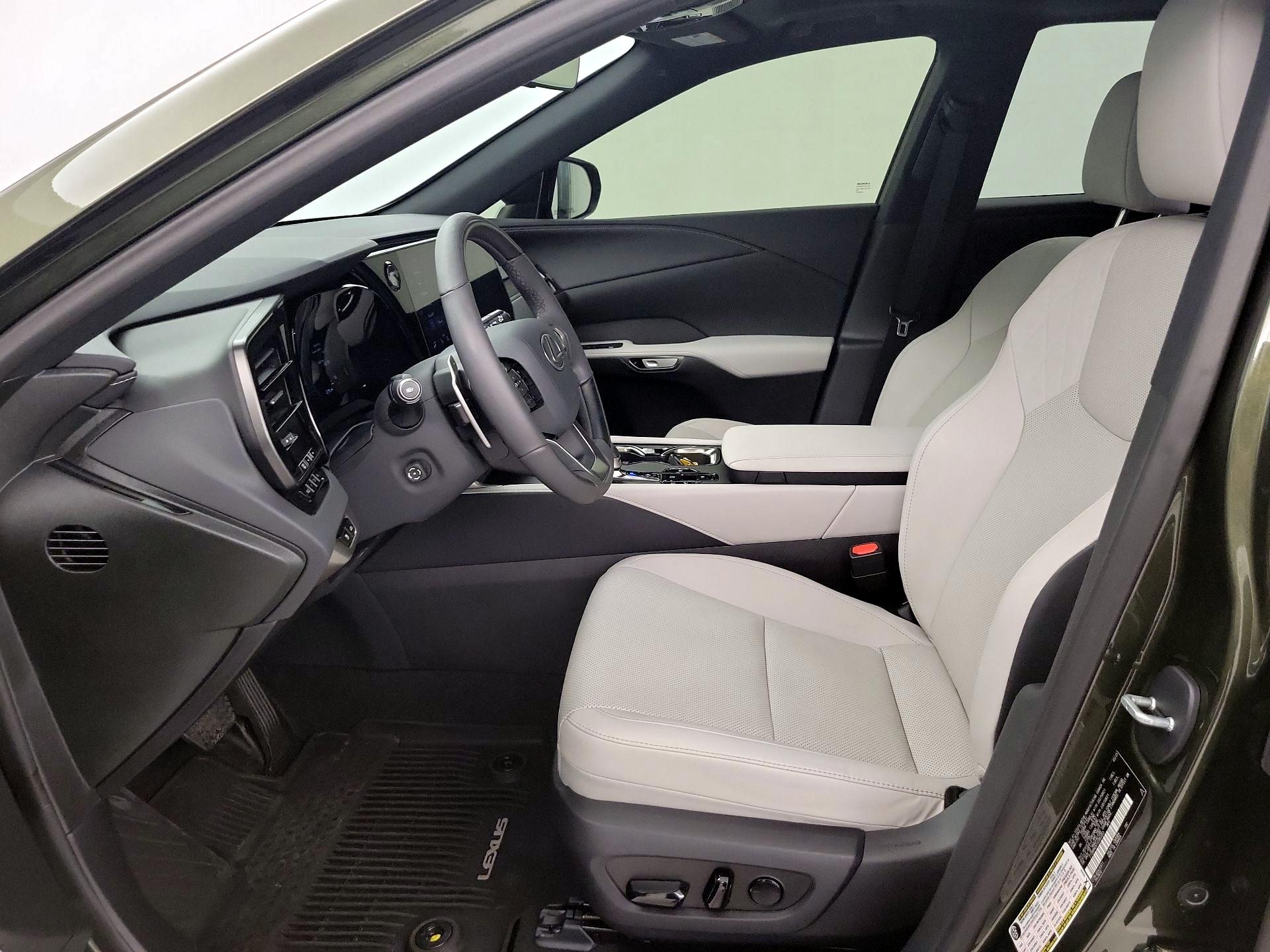 Thumbnail: 2025 Lexus RX - 11