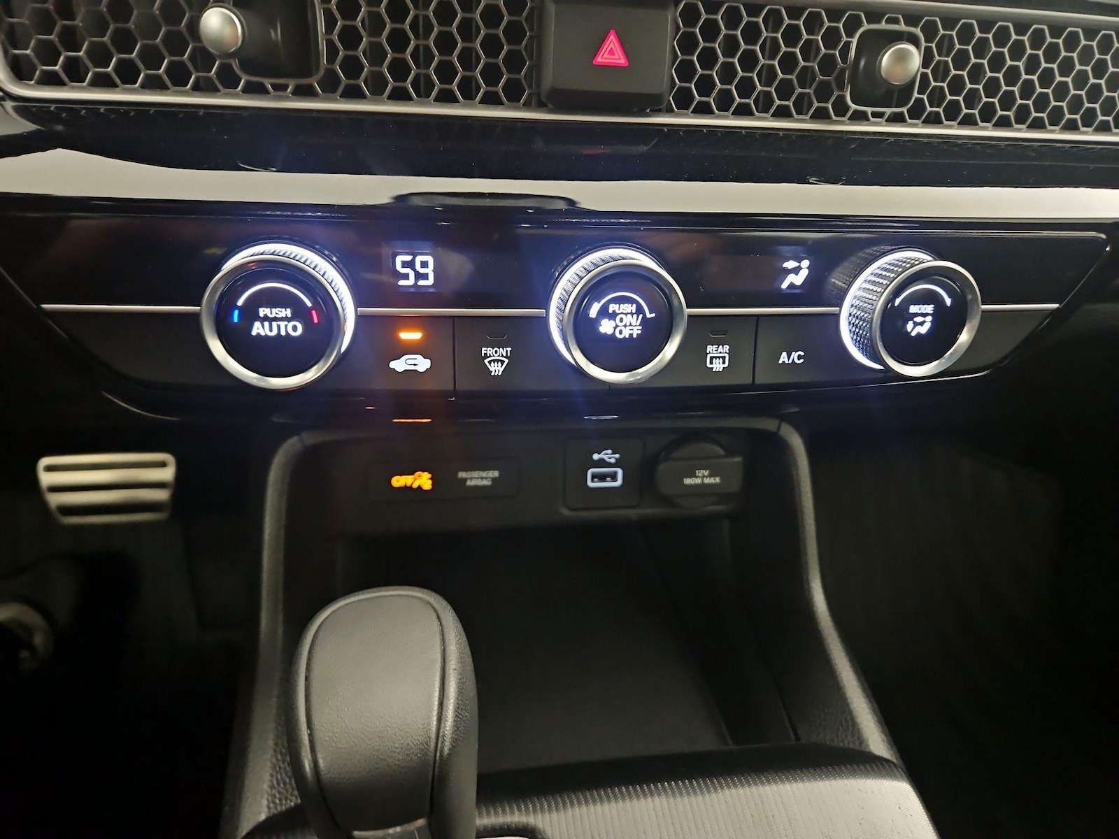 2024 Honda Civic Hatchback Sport - Photo 17