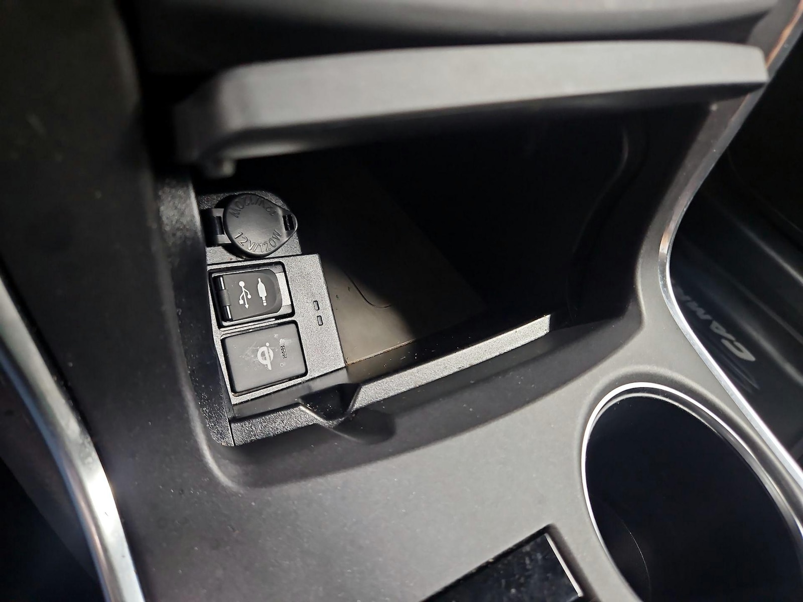 2016 Toyota Camry XSE - Photo 19