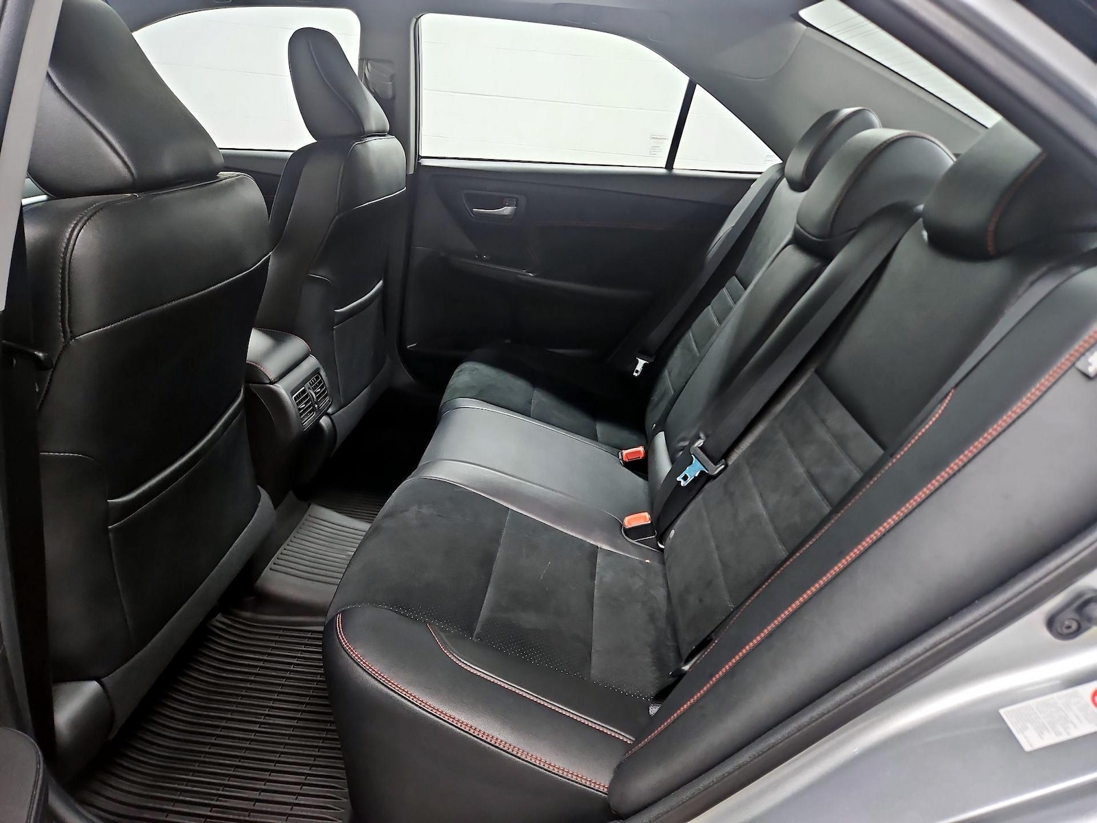 2016 Toyota Camry XSE - Photo 21