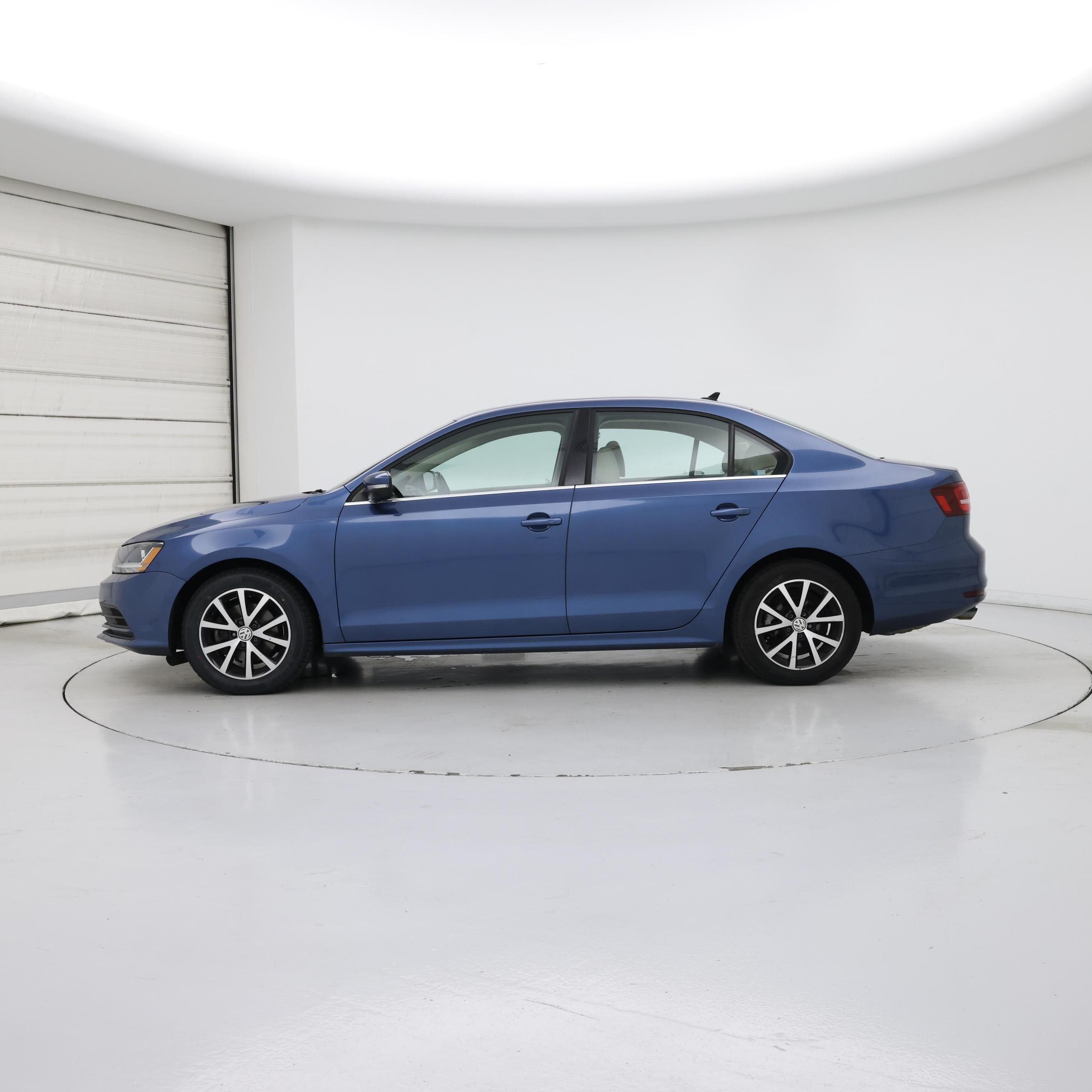 Thumbnail: 2018 Volkswagen Jetta - 3