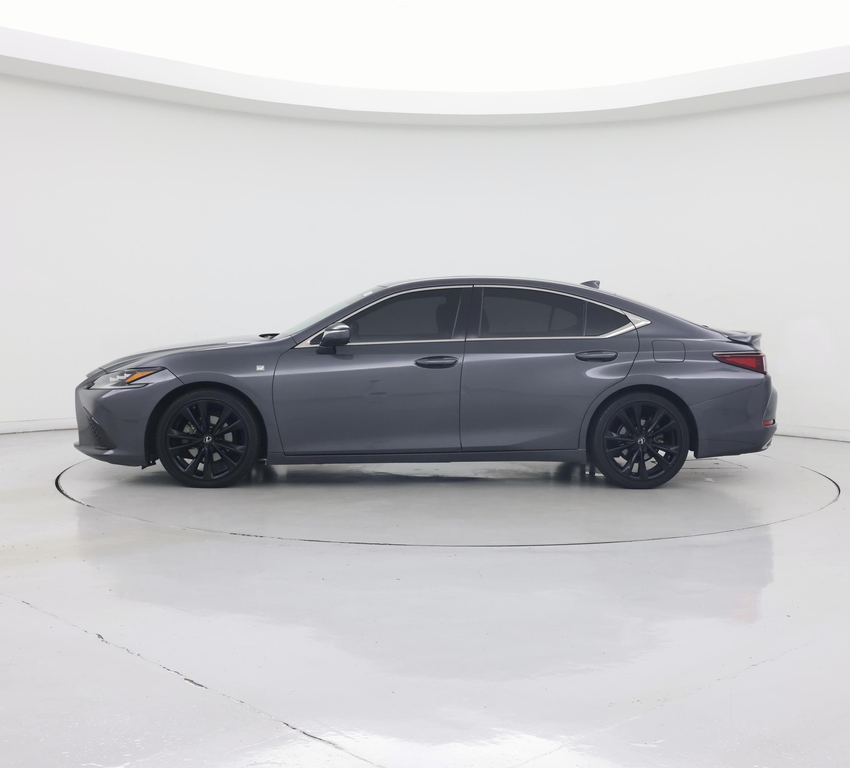 Thumbnail: 2022 Lexus ES - 3