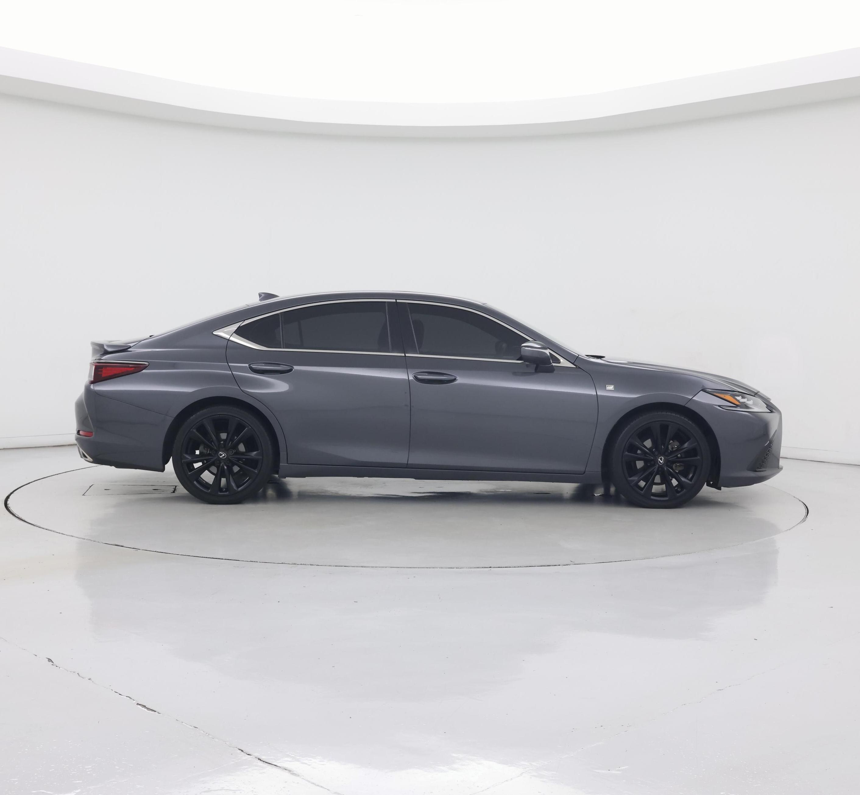 Thumbnail: 2022 Lexus ES - 7