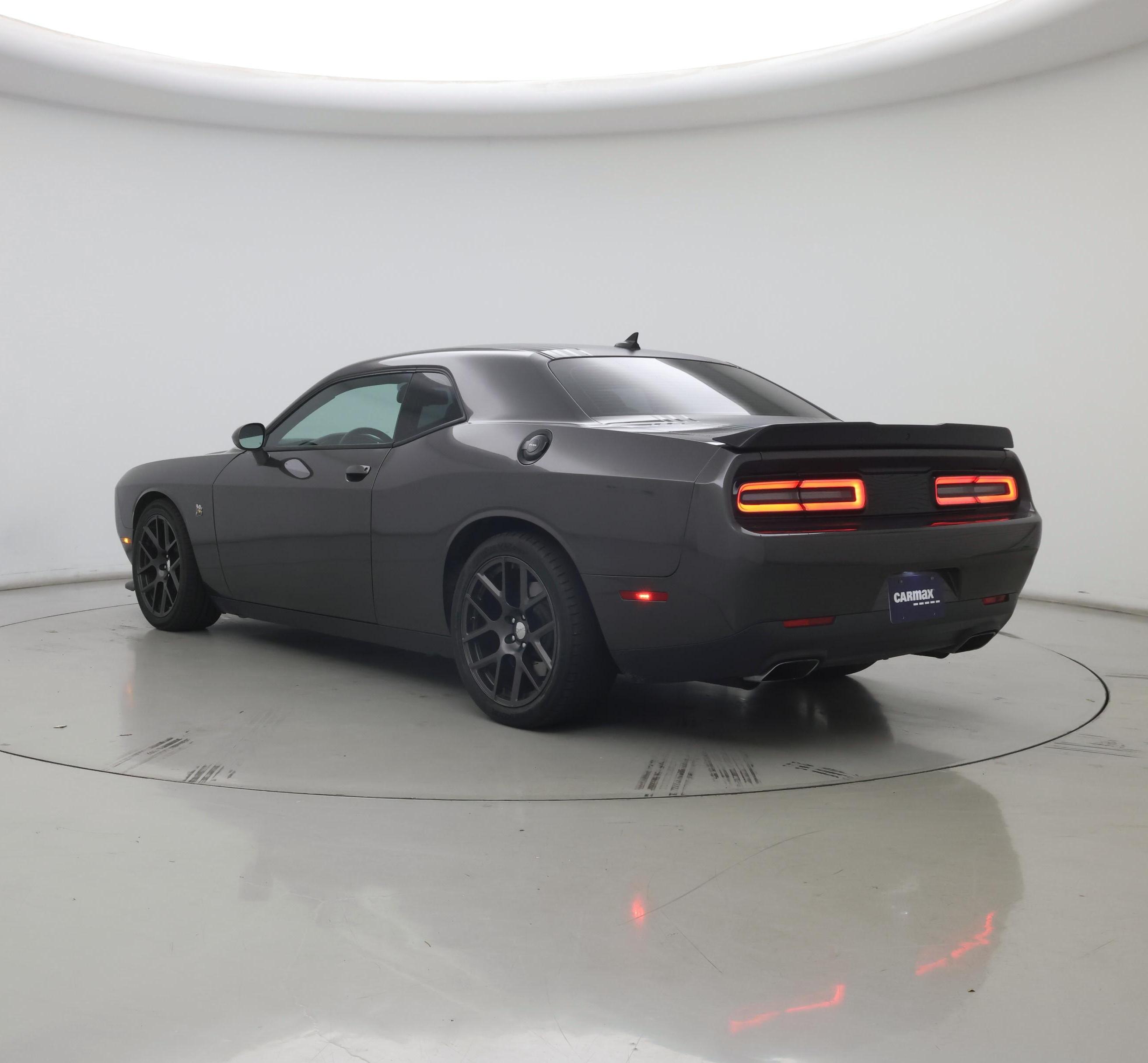 Thumbnail: 2016 Dodge Challenger - 2