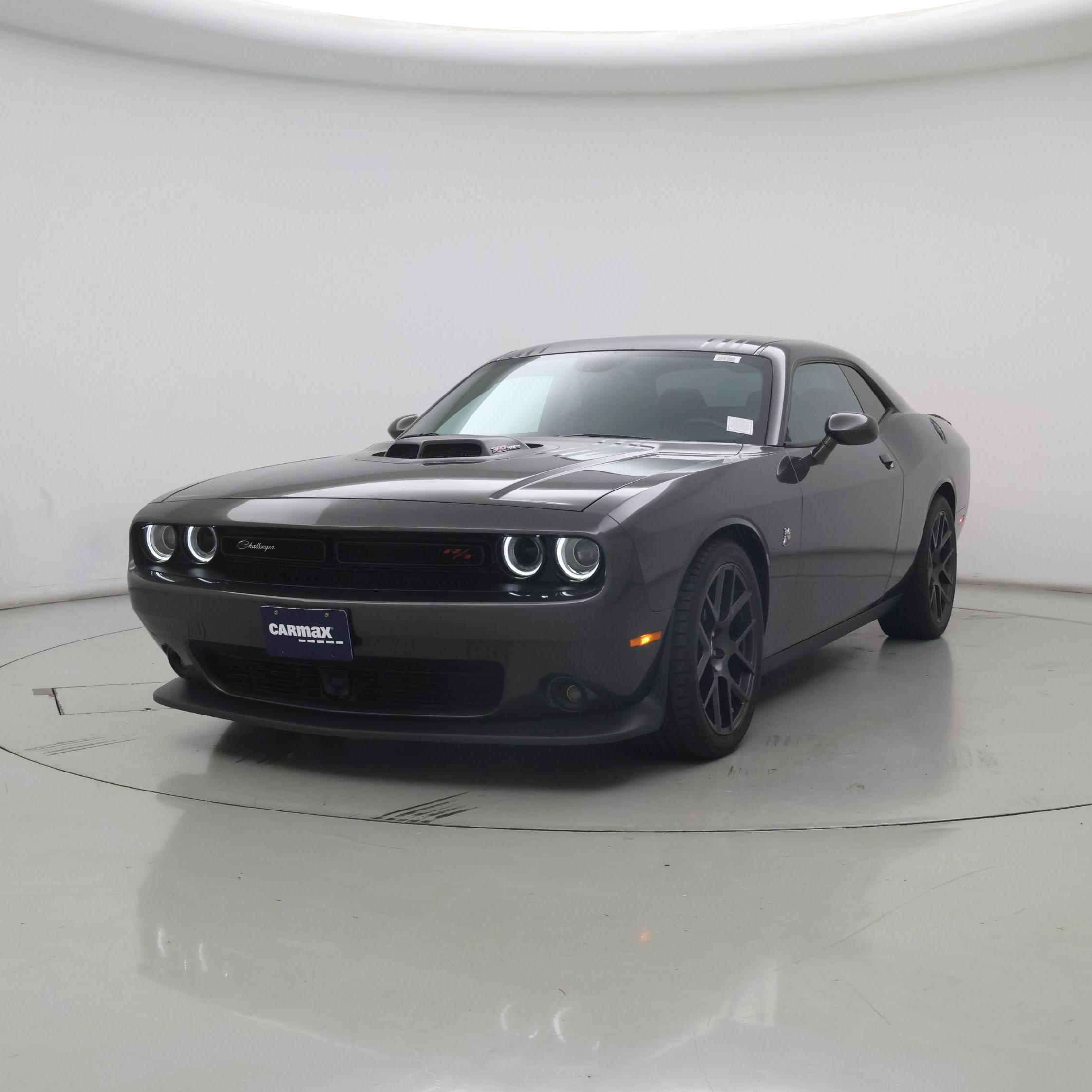 Thumbnail: 2016 Dodge Challenger - 4
