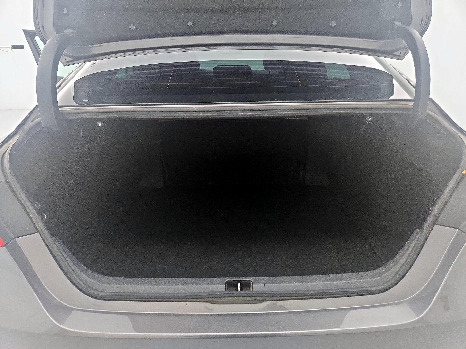 Thumbnail: 2019 Toyota Camry - 20