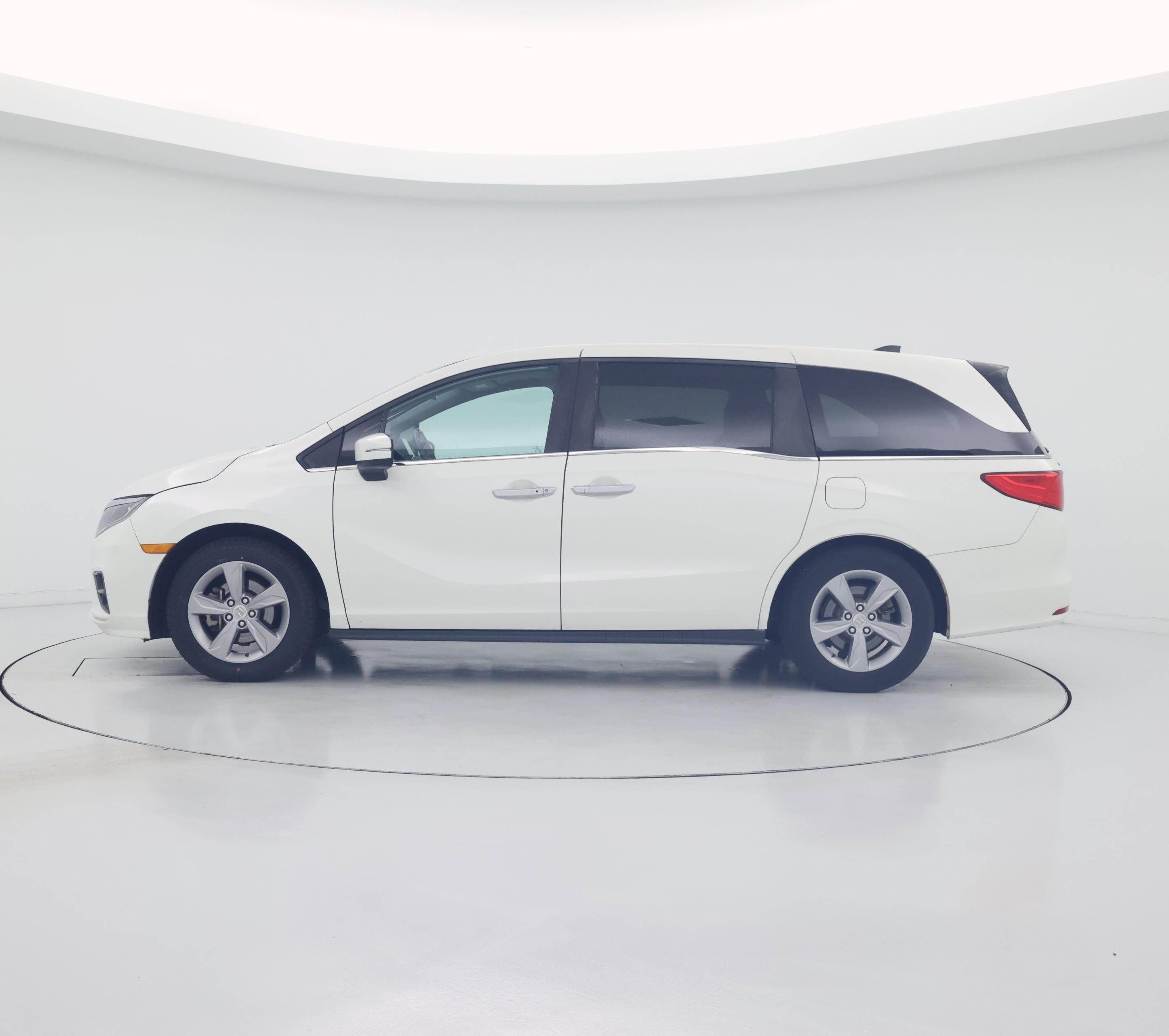 Thumbnail: 2018 Honda Odyssey - 3