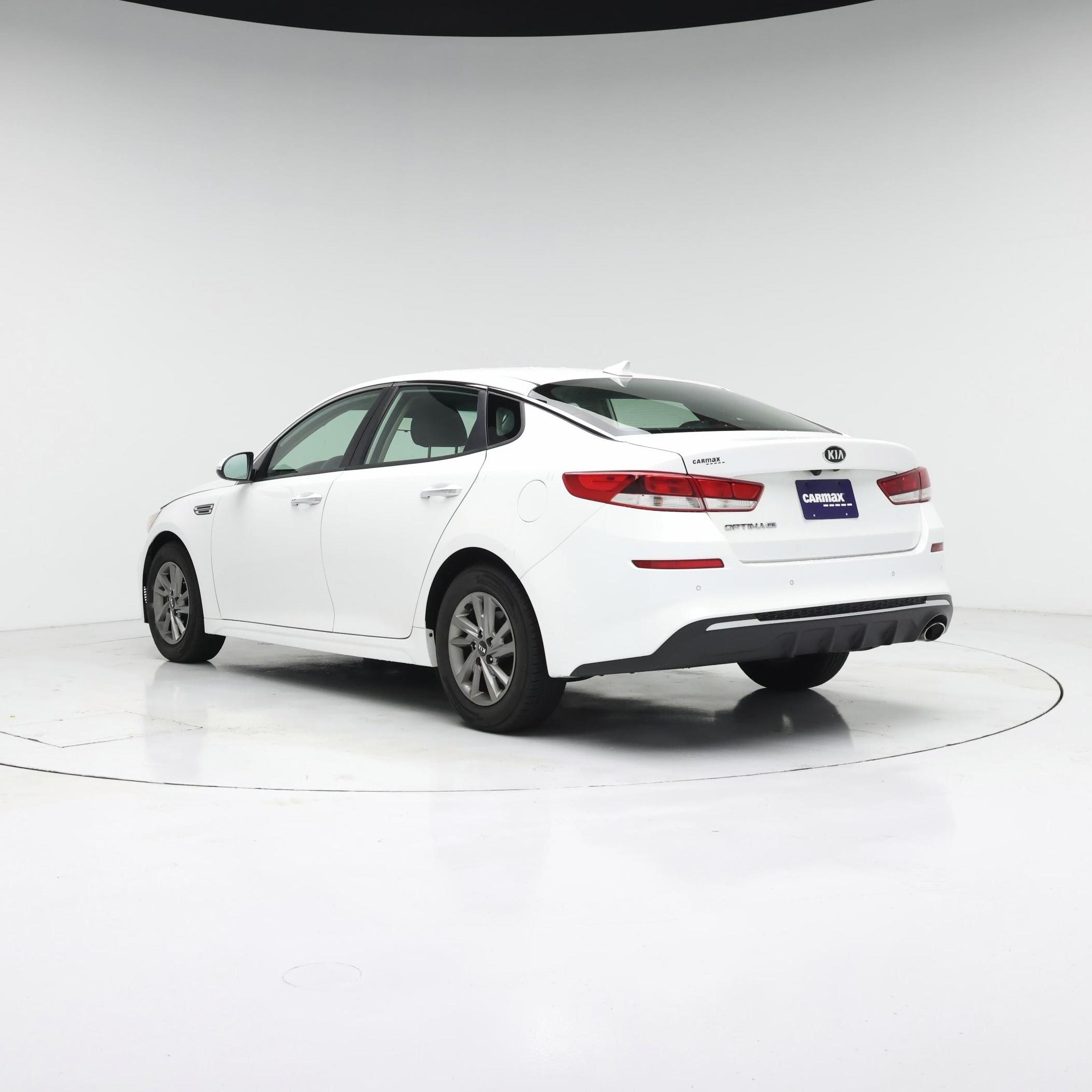 Thumbnail: 2020 Kia Optima - 2