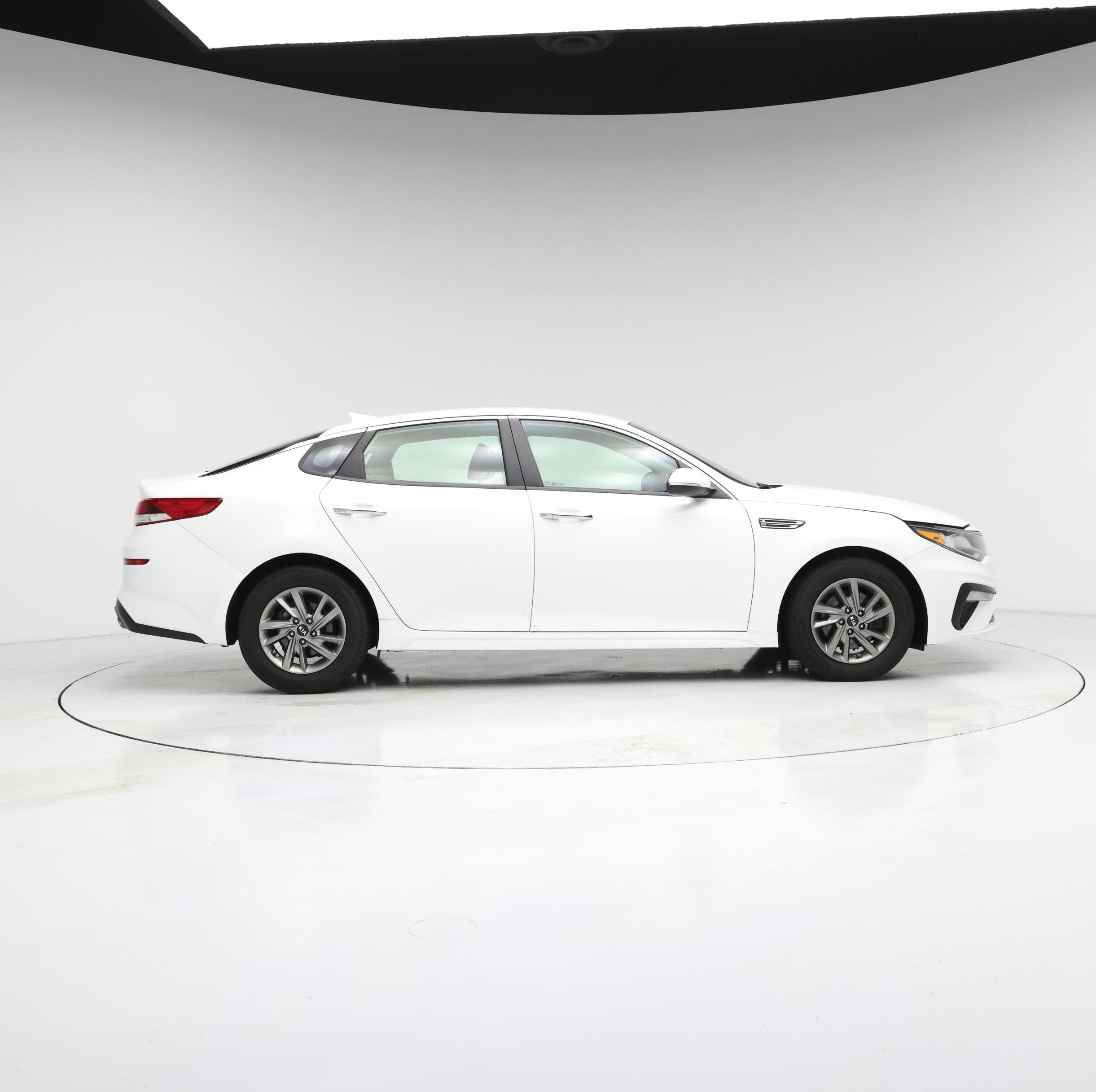 Thumbnail: 2020 Kia Optima - 7