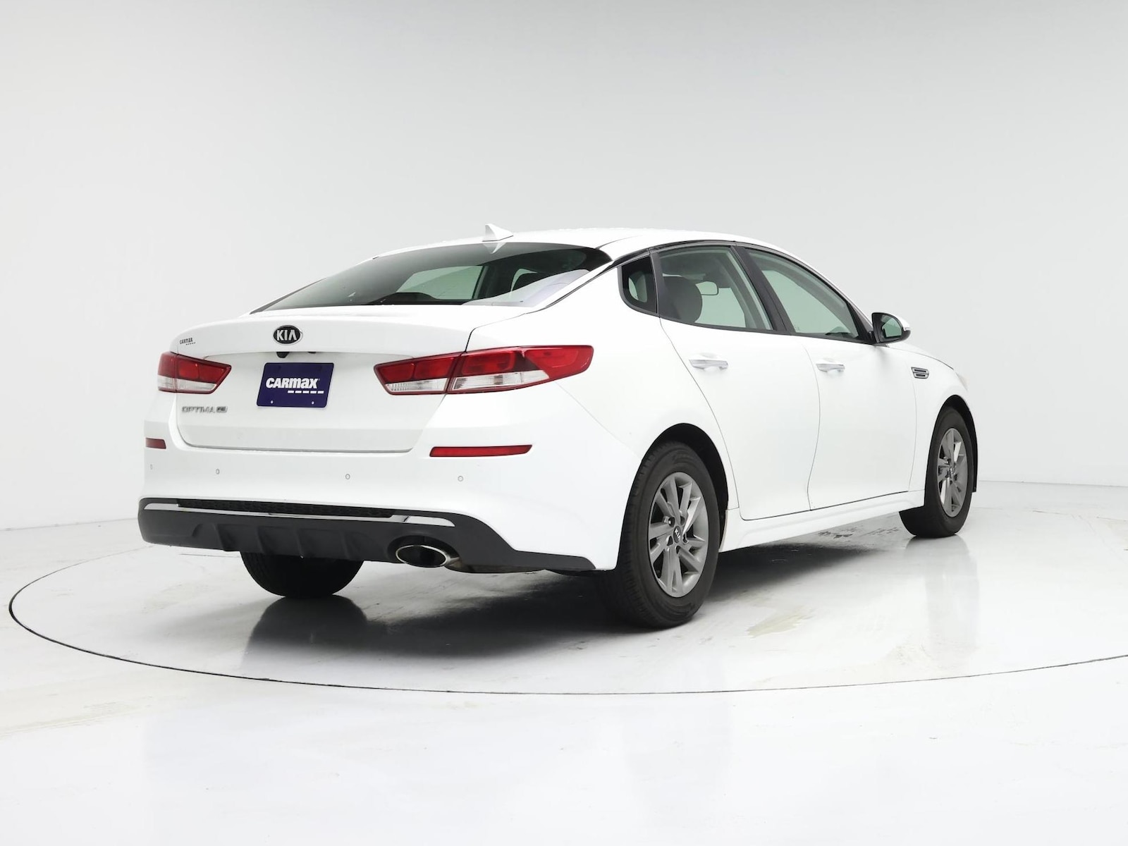 2020 Kia Optima LX - Photo 9
