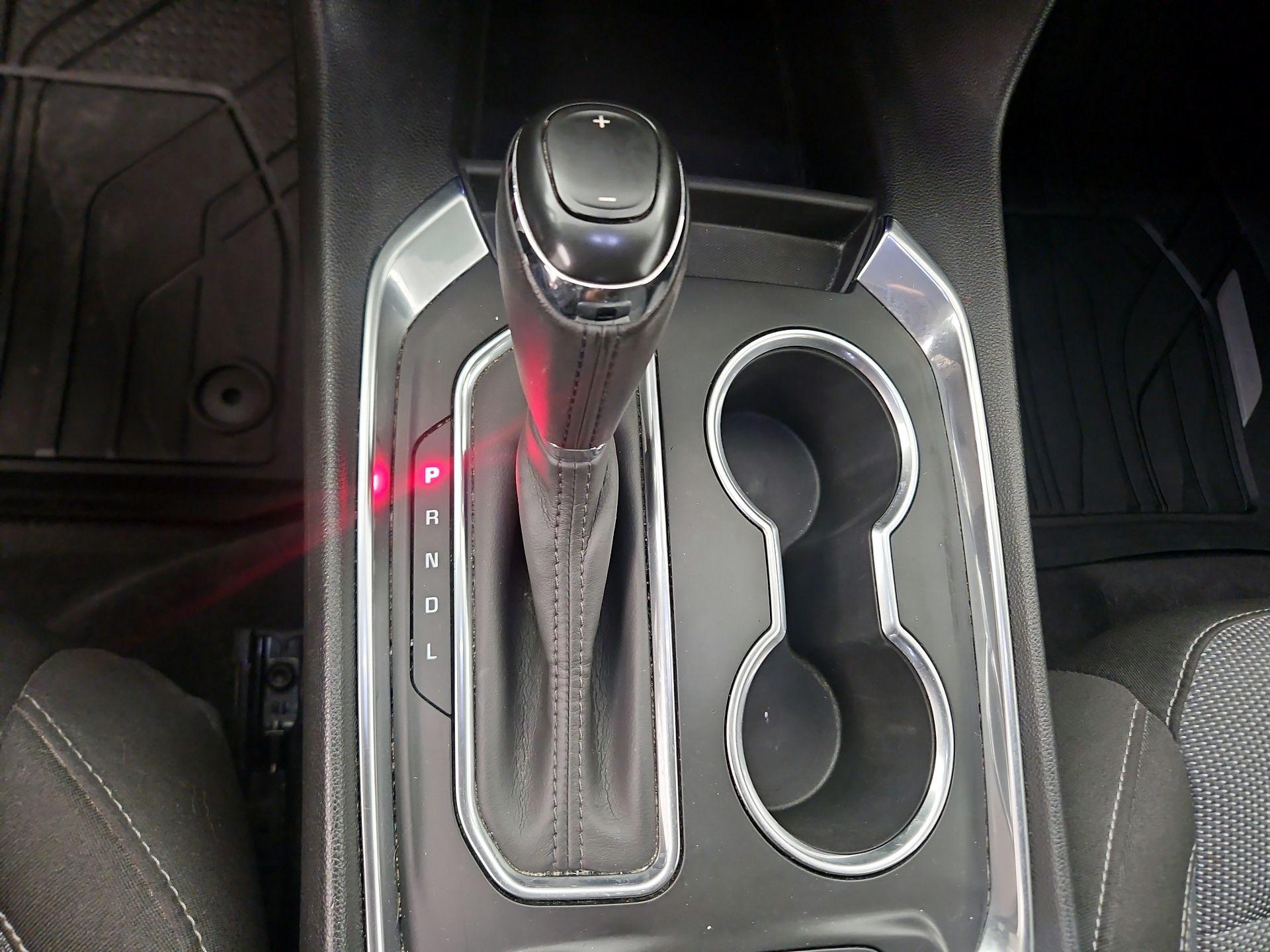Thumbnail: 2019 Chevrolet Traverse - 15