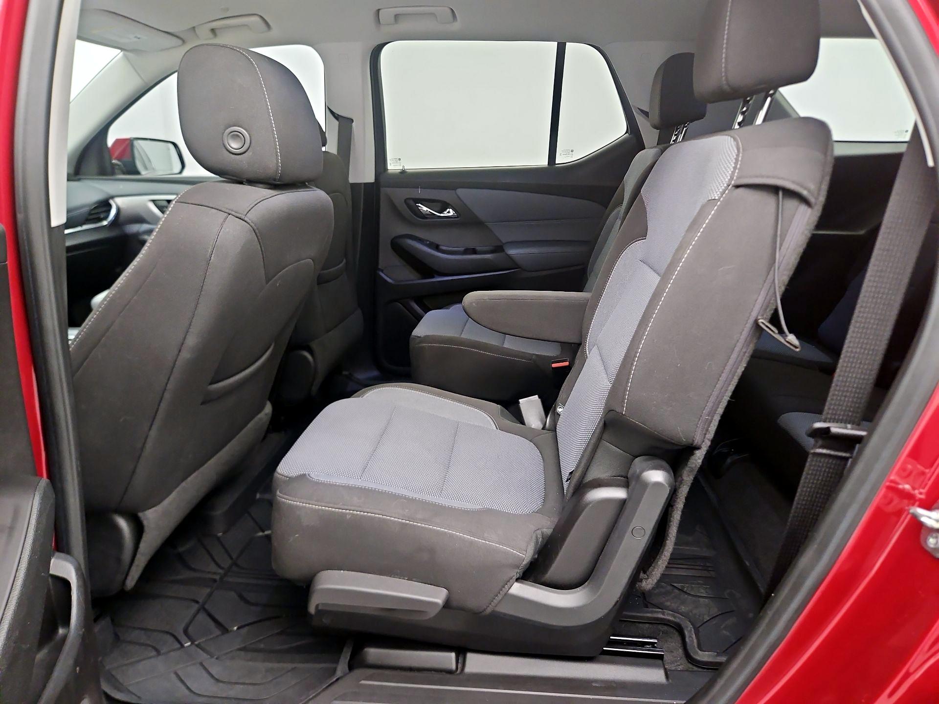 Thumbnail: 2019 Chevrolet Traverse - 17