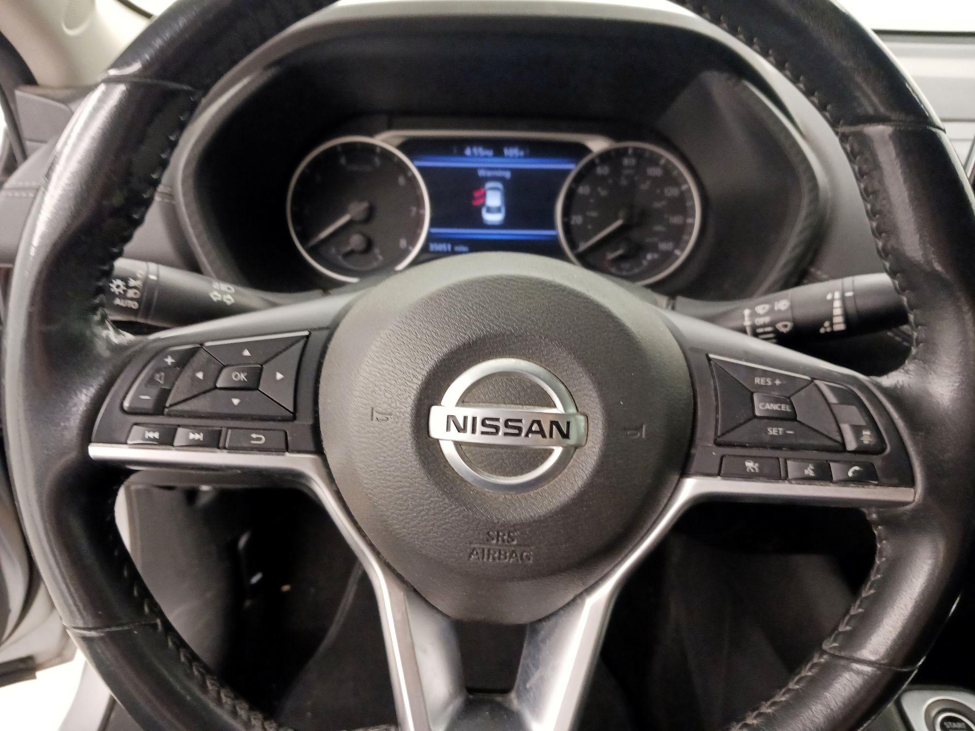 Thumbnail: 2022 Nissan Sentra - 10