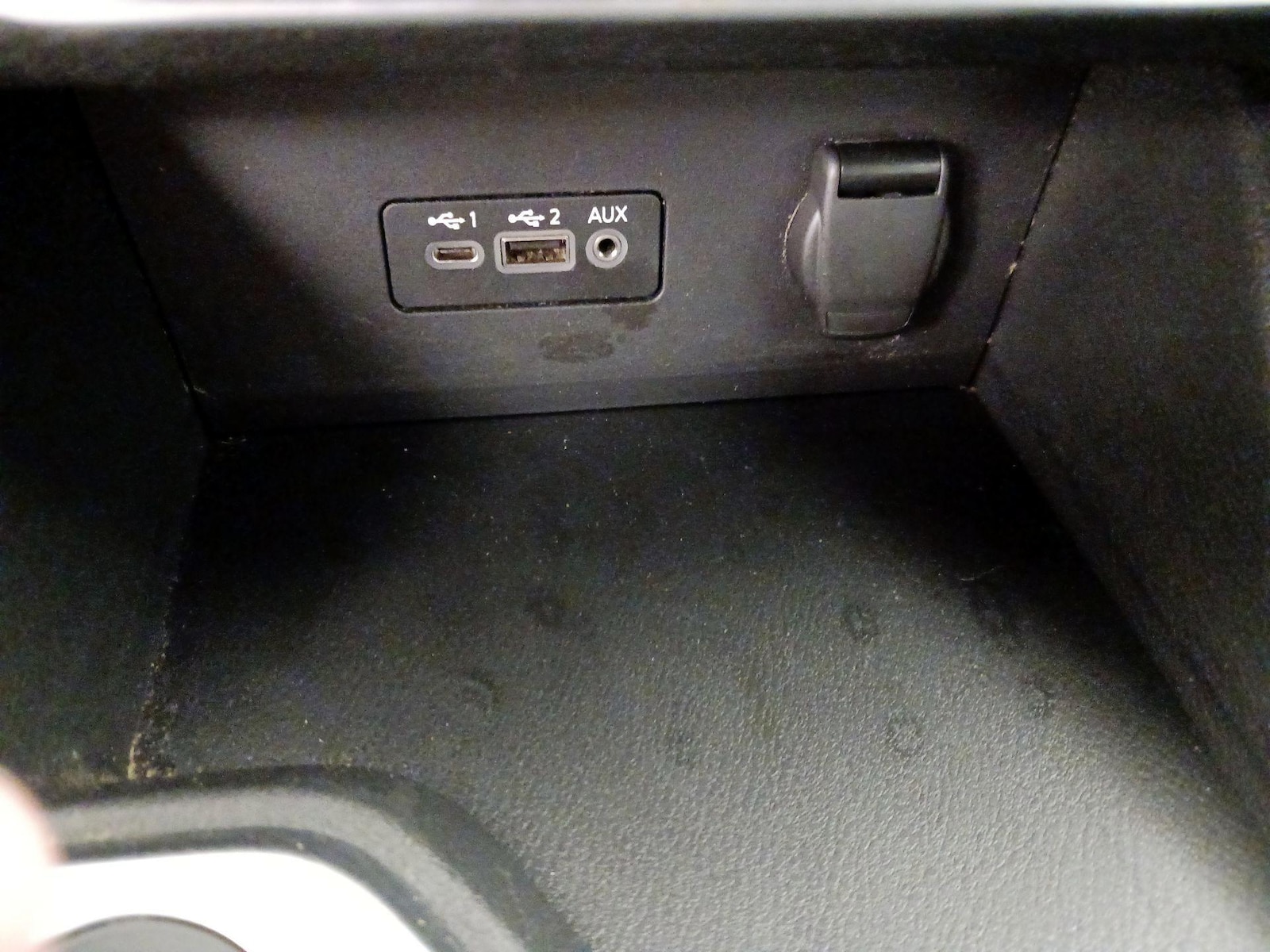 2022 Nissan Sentra SV - Photo 19