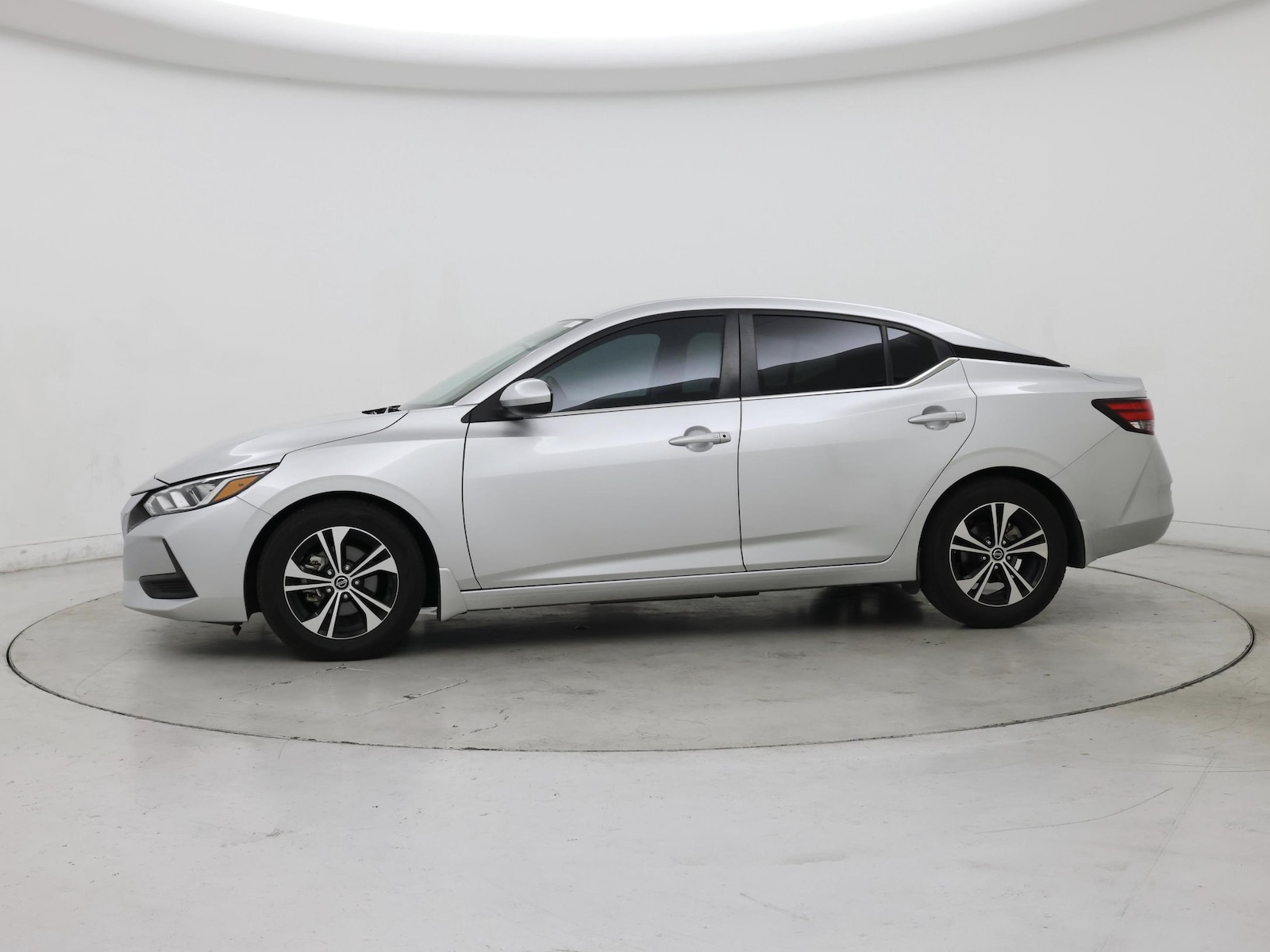2022 Nissan Sentra SV - Photo 4