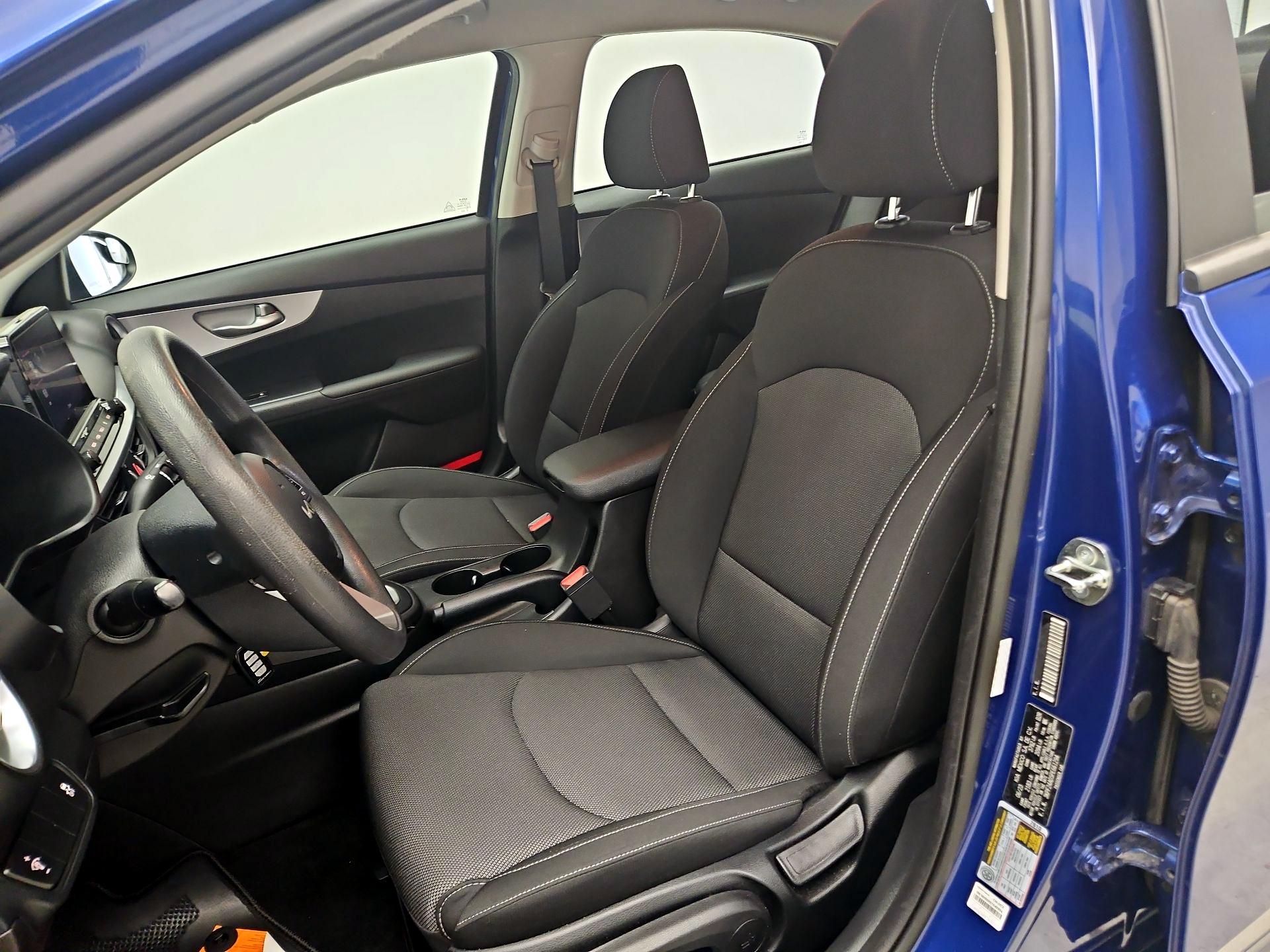 Thumbnail: 2023 Kia Forte - 11
