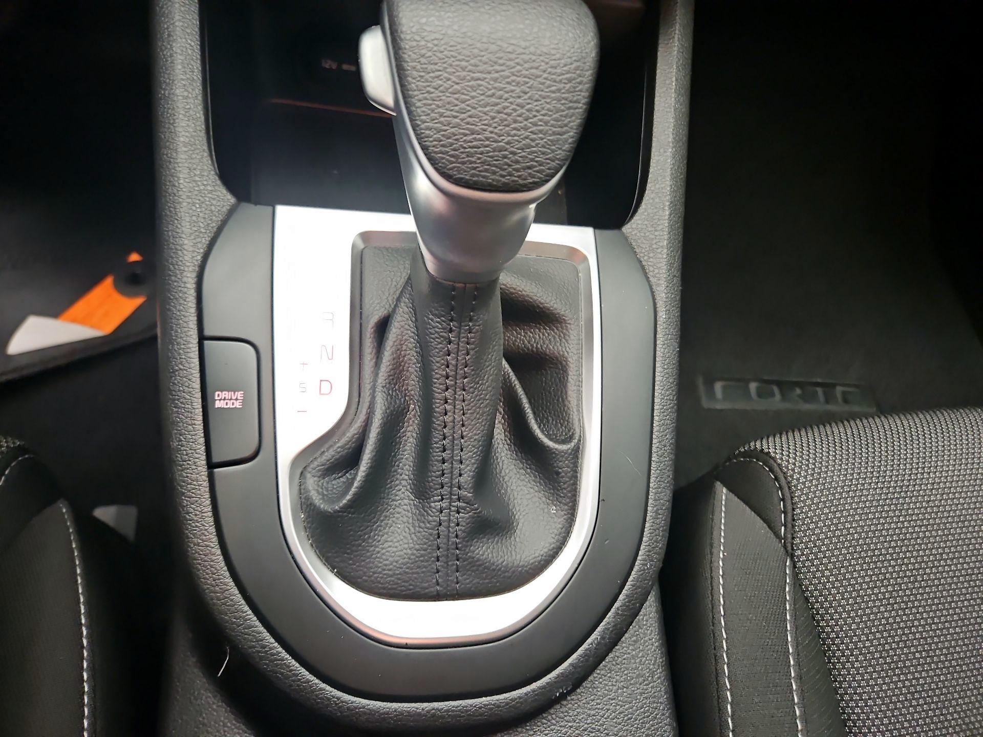 Thumbnail: 2023 Kia Forte - 17