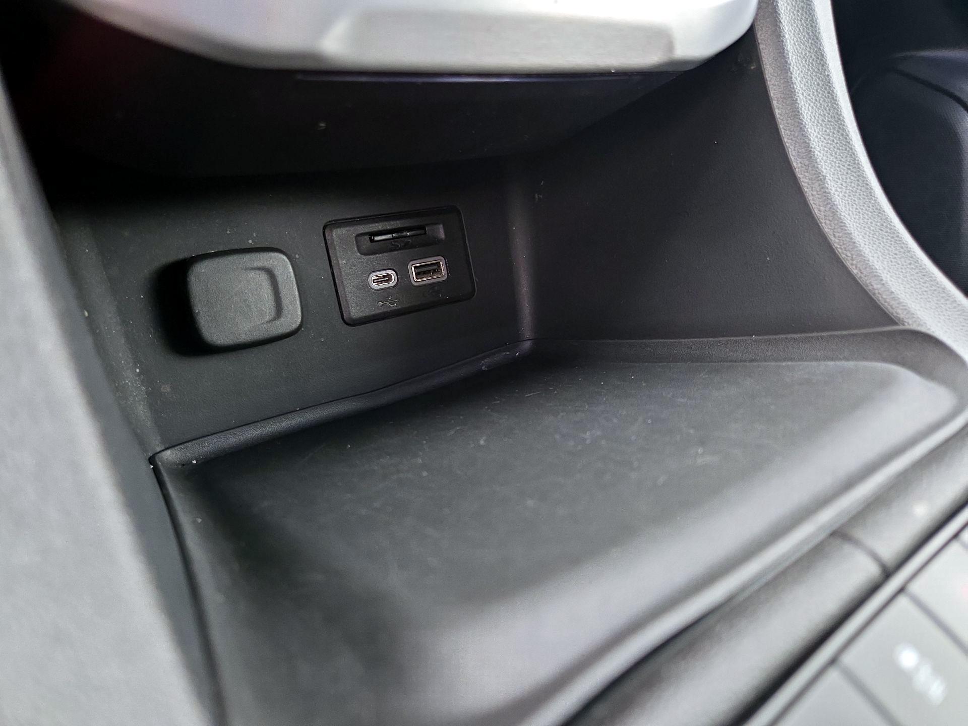 Thumbnail: 2020 GMC Acadia - 18