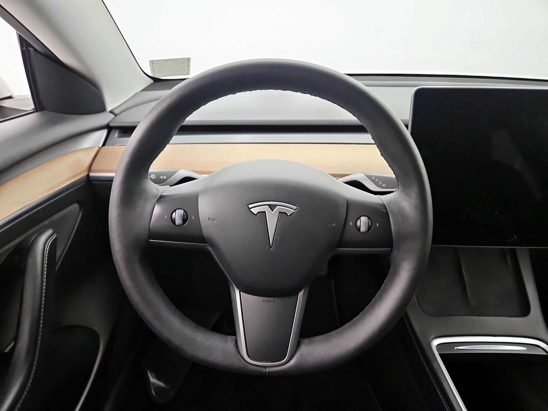 Thumbnail: 2022 Tesla Model 3 - 10