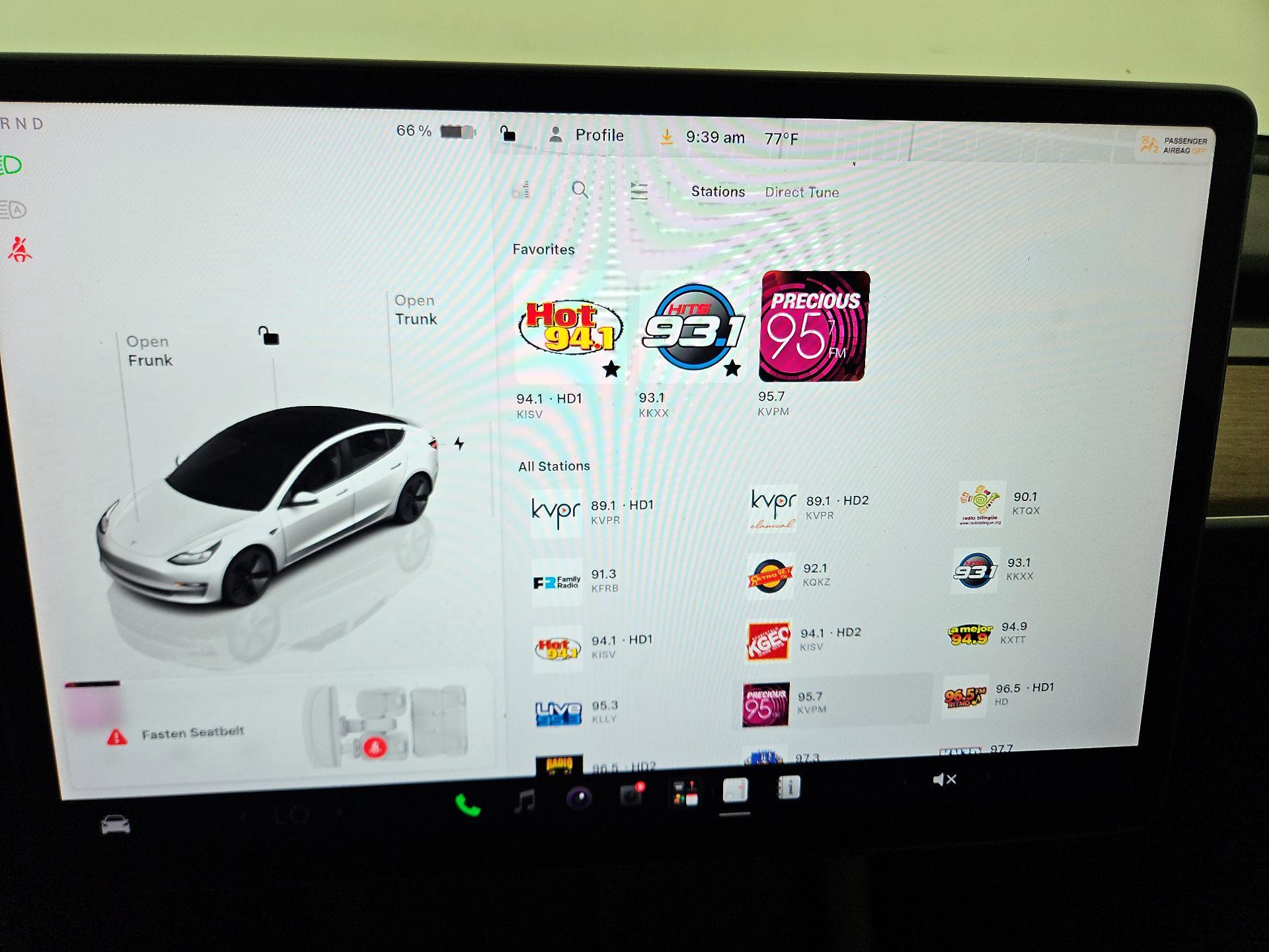 Thumbnail: 2022 Tesla Model 3 - 15