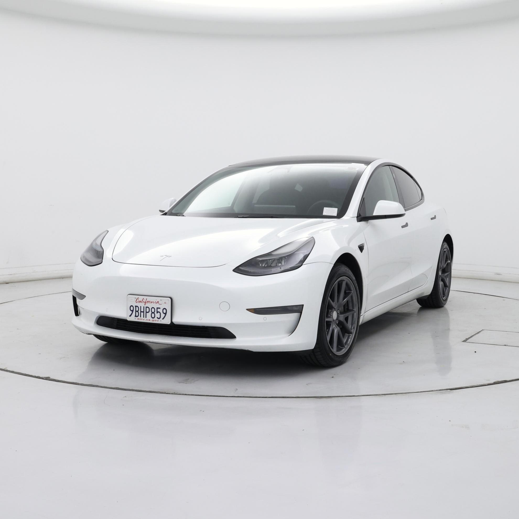 Thumbnail: 2022 Tesla Model 3 - 4