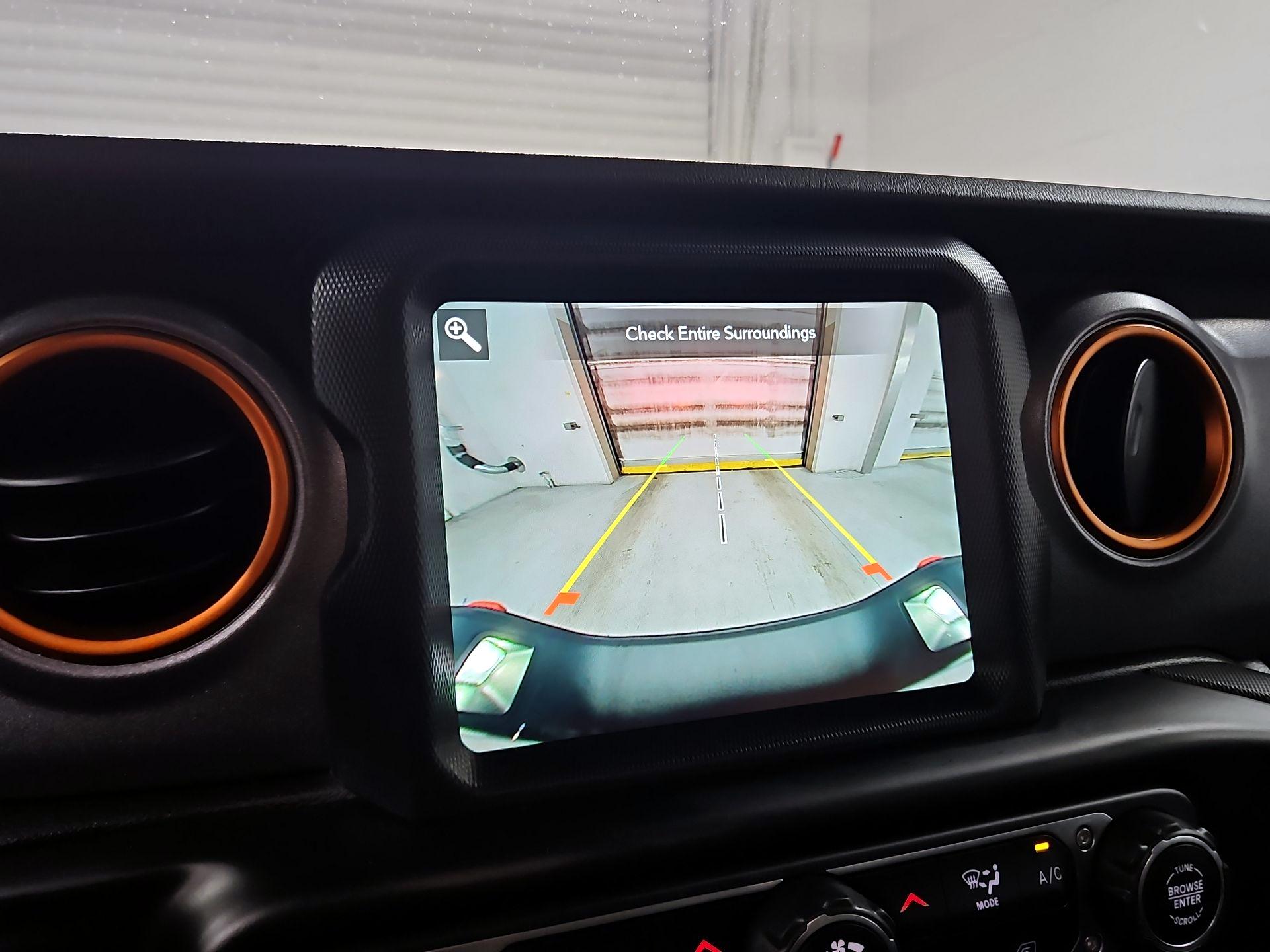 Thumbnail: 2022 Jeep Gladiator - 15