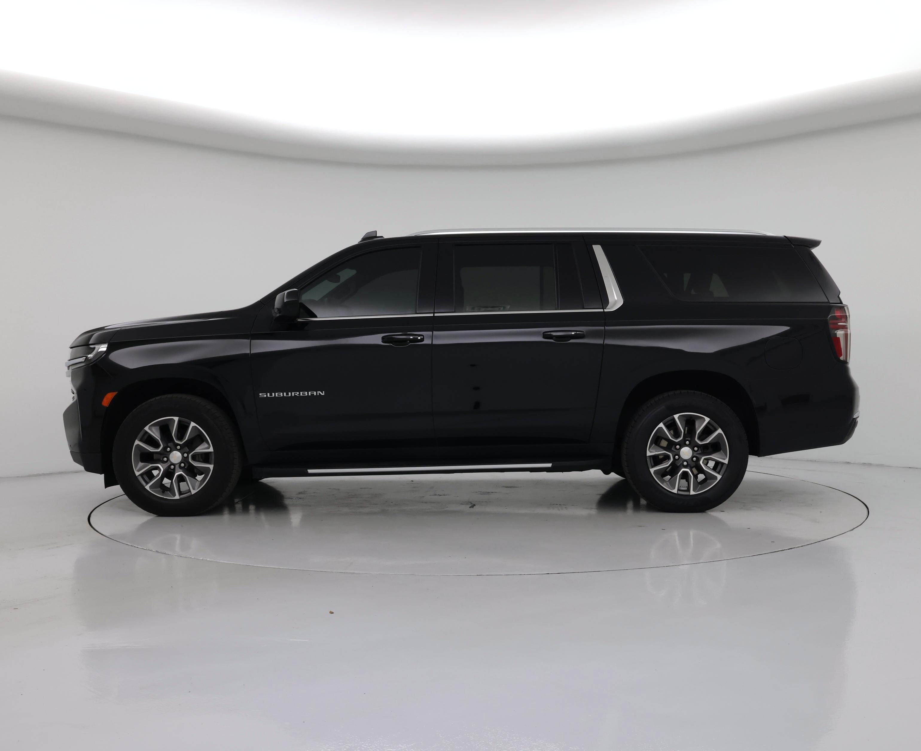 Thumbnail: 2023 Chevrolet Suburban - 3