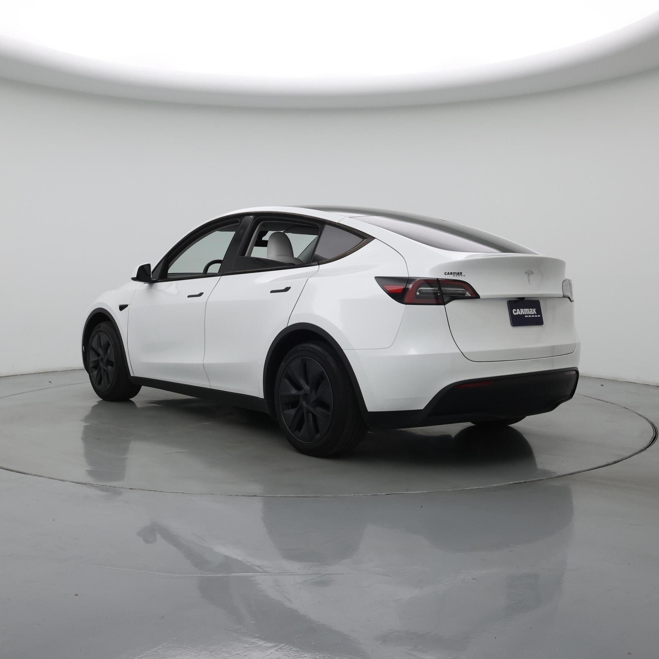 Thumbnail: 2024 Tesla Model Y - 2