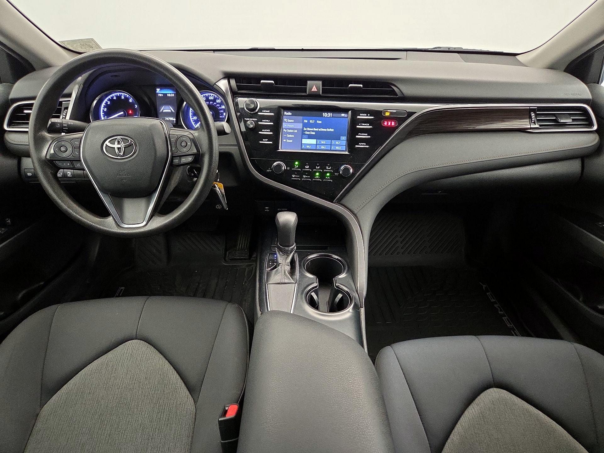 Thumbnail: 2019 Toyota Camry - 9