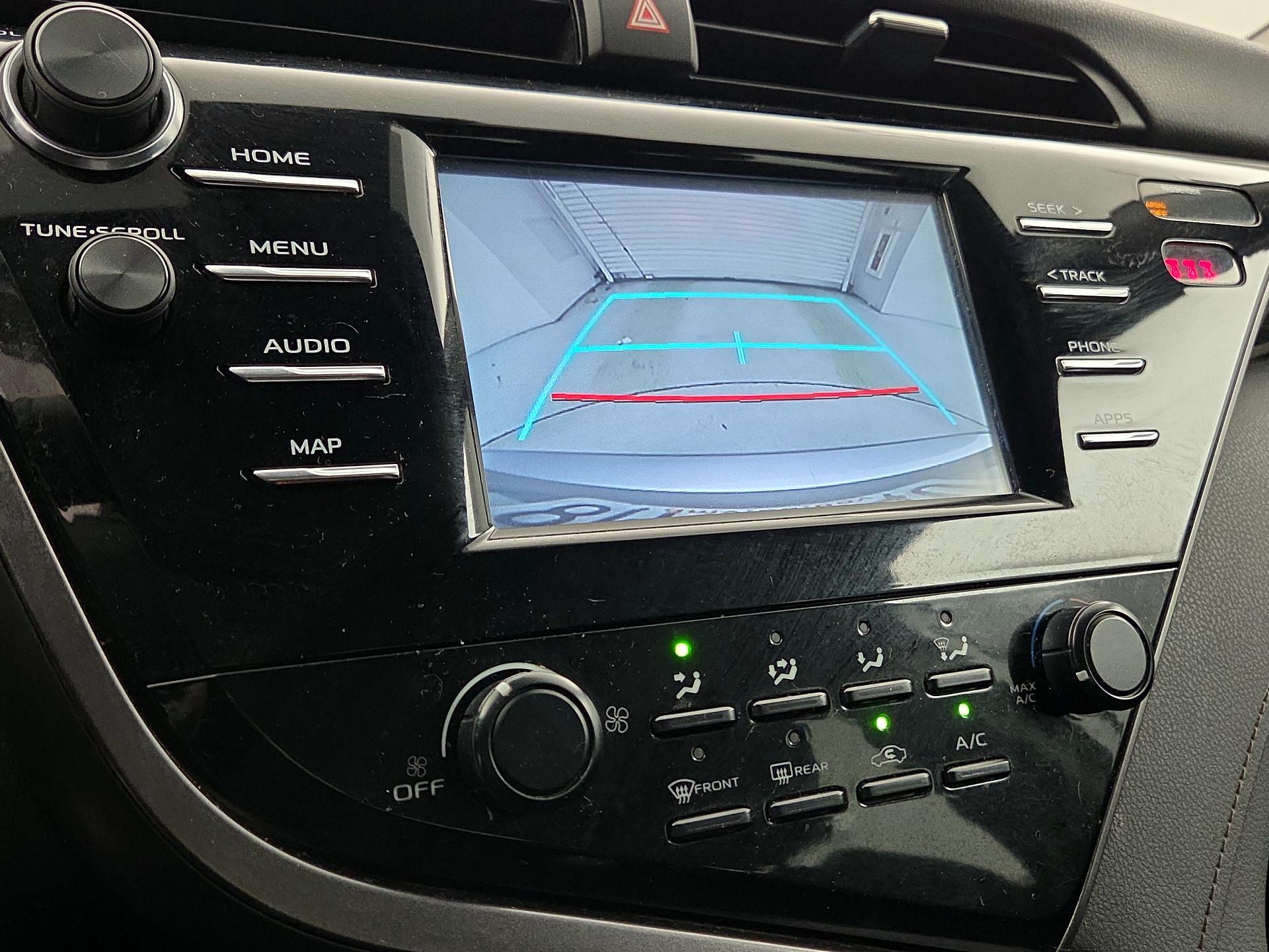 Thumbnail: 2019 Toyota Camry - 14